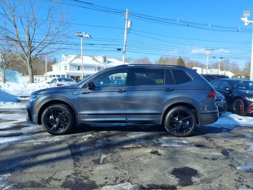 Certified 2023 Volkswagen Tiguan 2.0T SE R-Line Black SUV