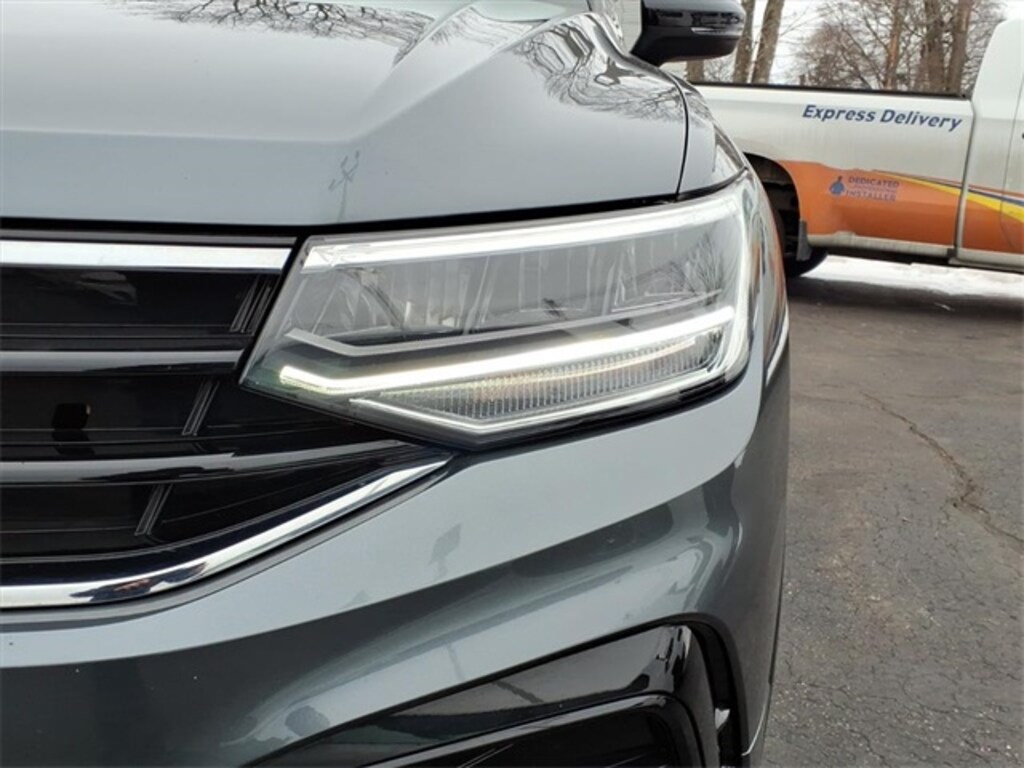 Certified 2023 Volkswagen Tiguan 2.0T SE R-Line Black SUV