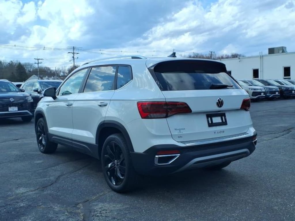 Used 2023 Volkswagen Taos 1.5T SE SUV