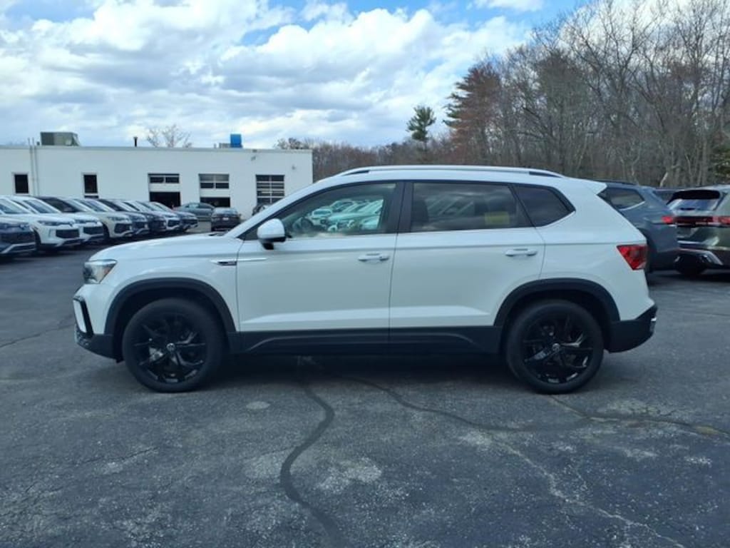 Used 2023 Volkswagen Taos 1.5T SE SUV