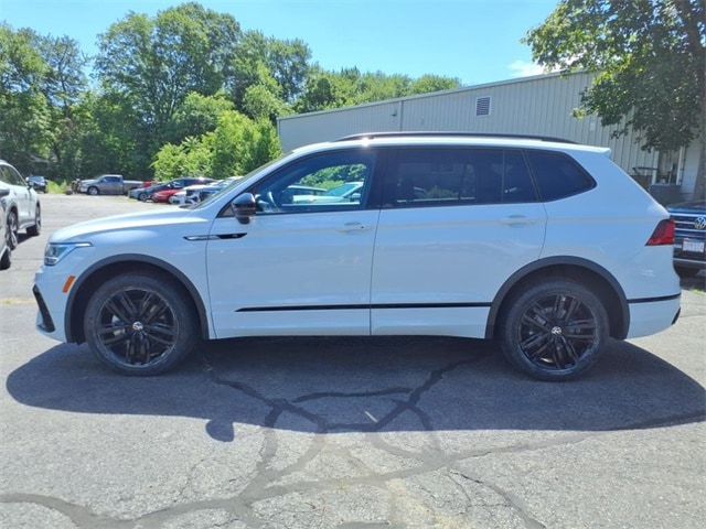 Used 2022 Volkswagen Tiguan SE R-LINE BLACK with VIN 3VV8B7AX7NM027218 for sale in Bedford, MA