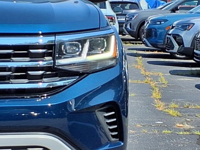 2023 Volkswagen Atlas SE w/Tech - Photo 17