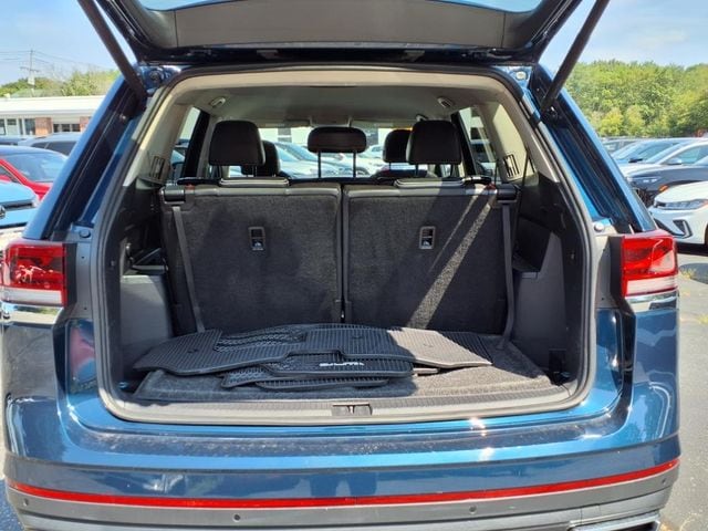 2023 Volkswagen Atlas SE w/Tech - Photo 9