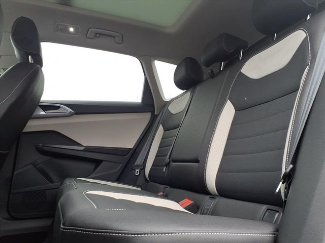 2026 Volkswagen Taos SEL - Photo 12
