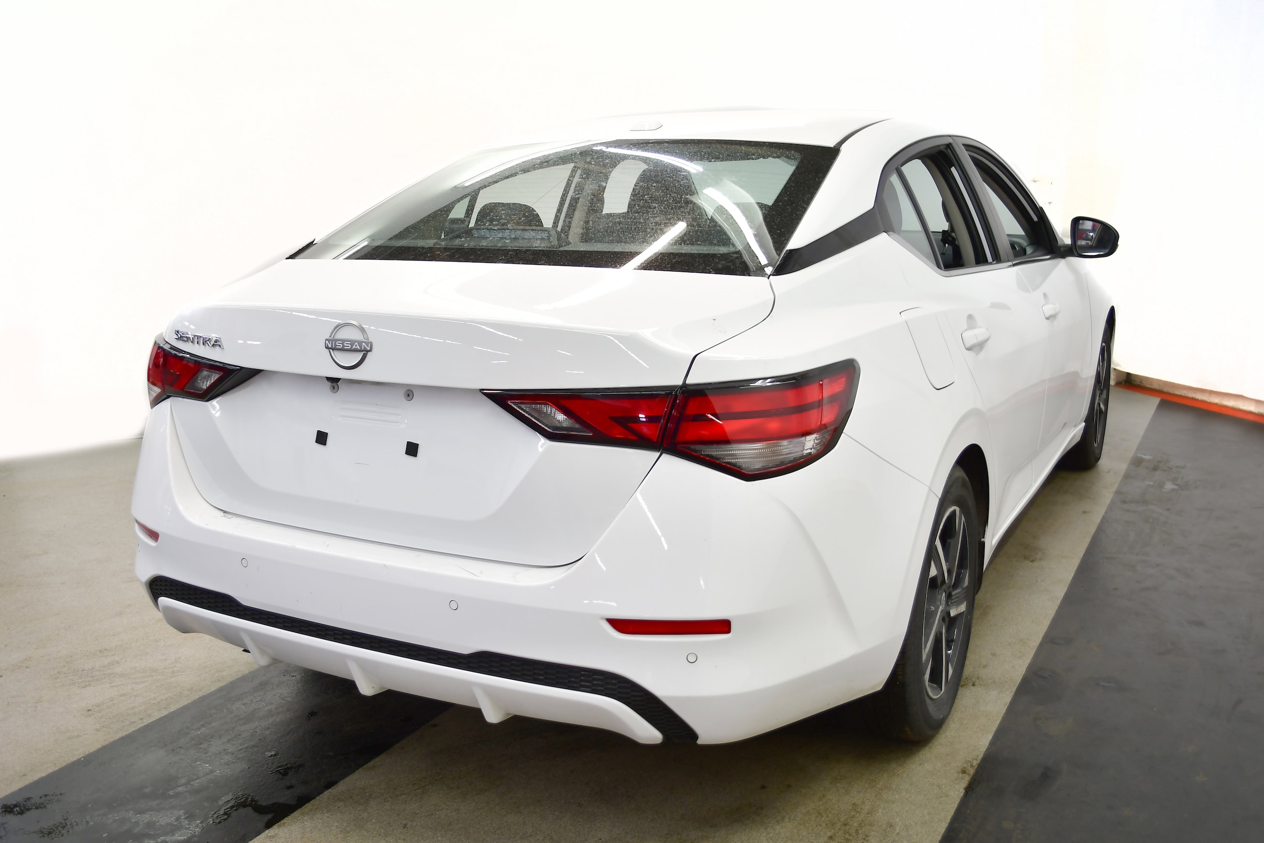 2025 Nissan Sentra SV - Photo 7