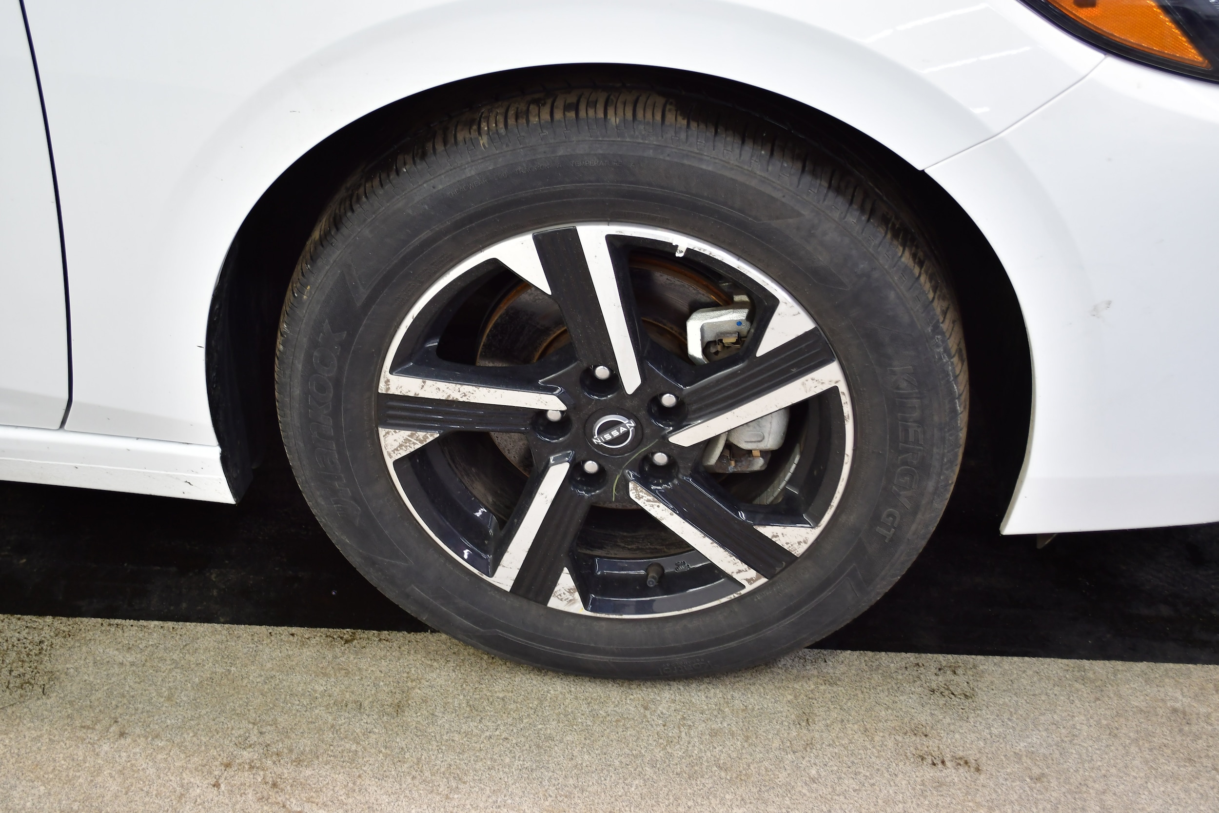 2025 Nissan Sentra SV - Photo 35