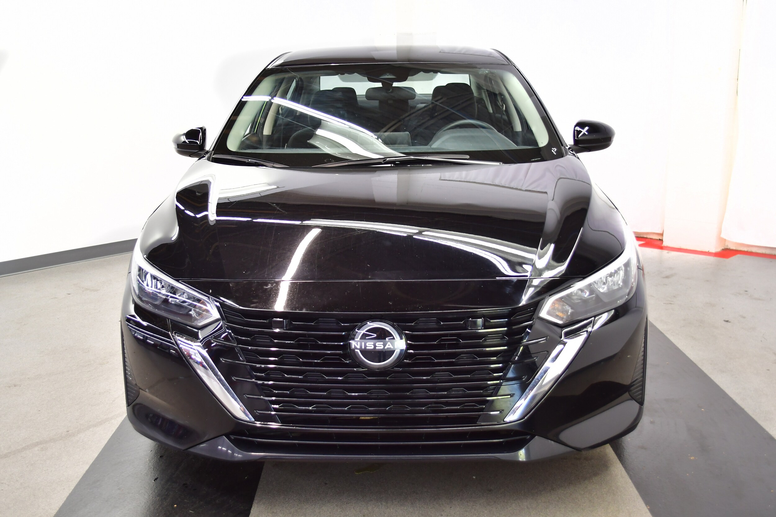 2024 Nissan Sentra SV photo 3
