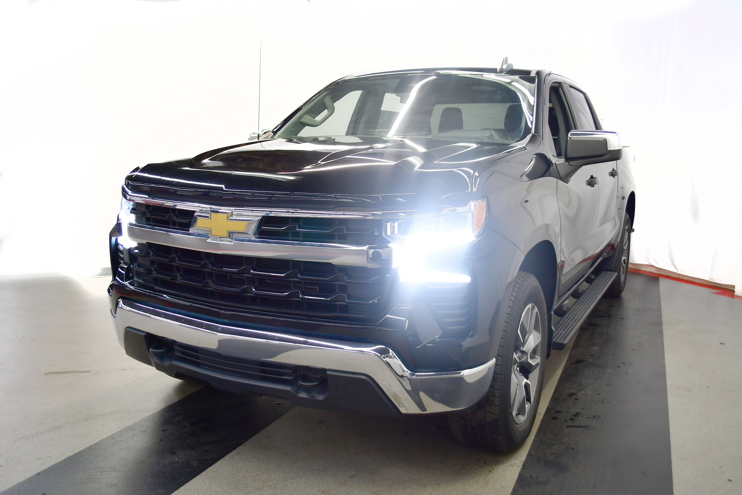 2022 Chevrolet Silverado 1500 LT photo 4