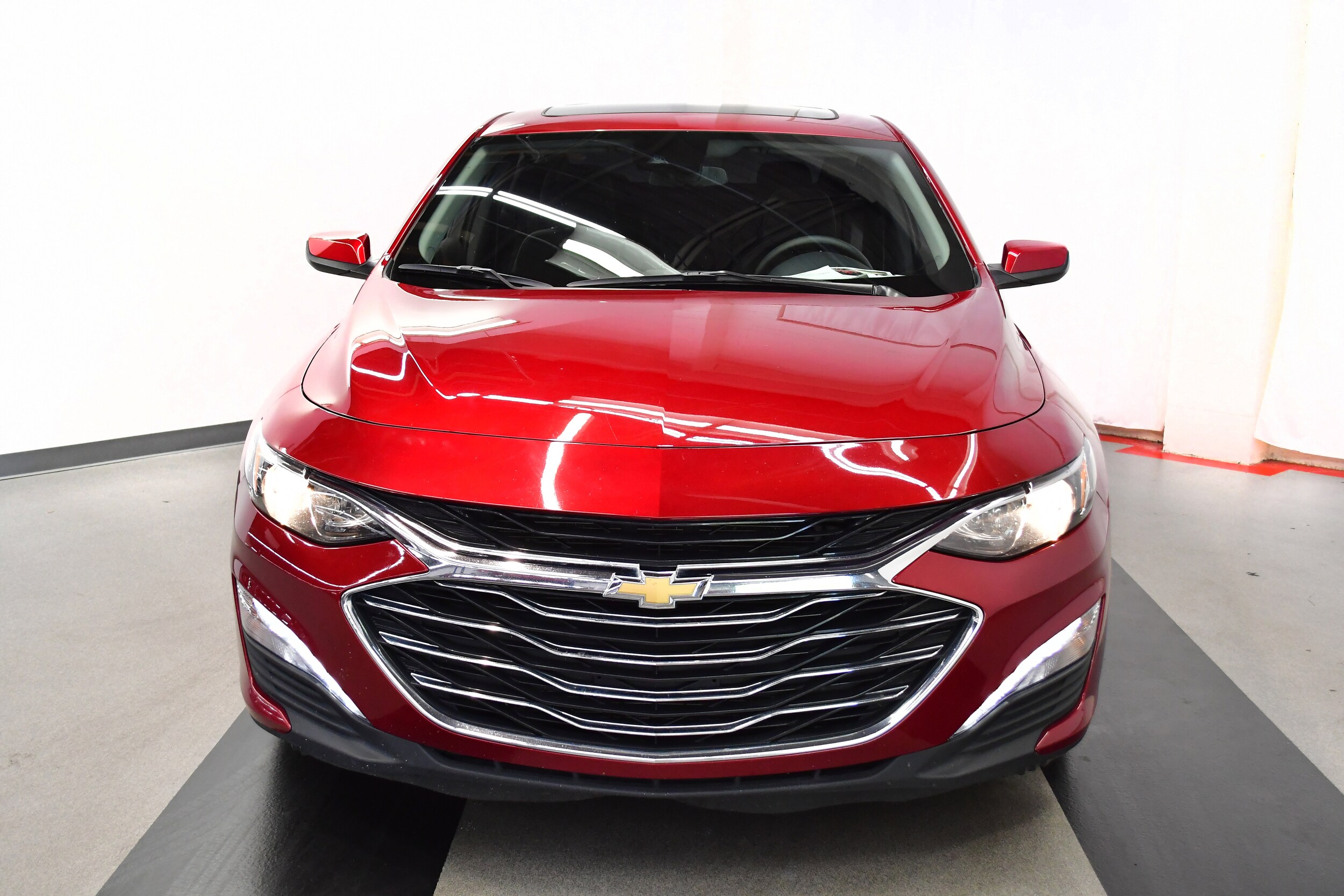 2025 Chevrolet Malibu 1LT photo 3