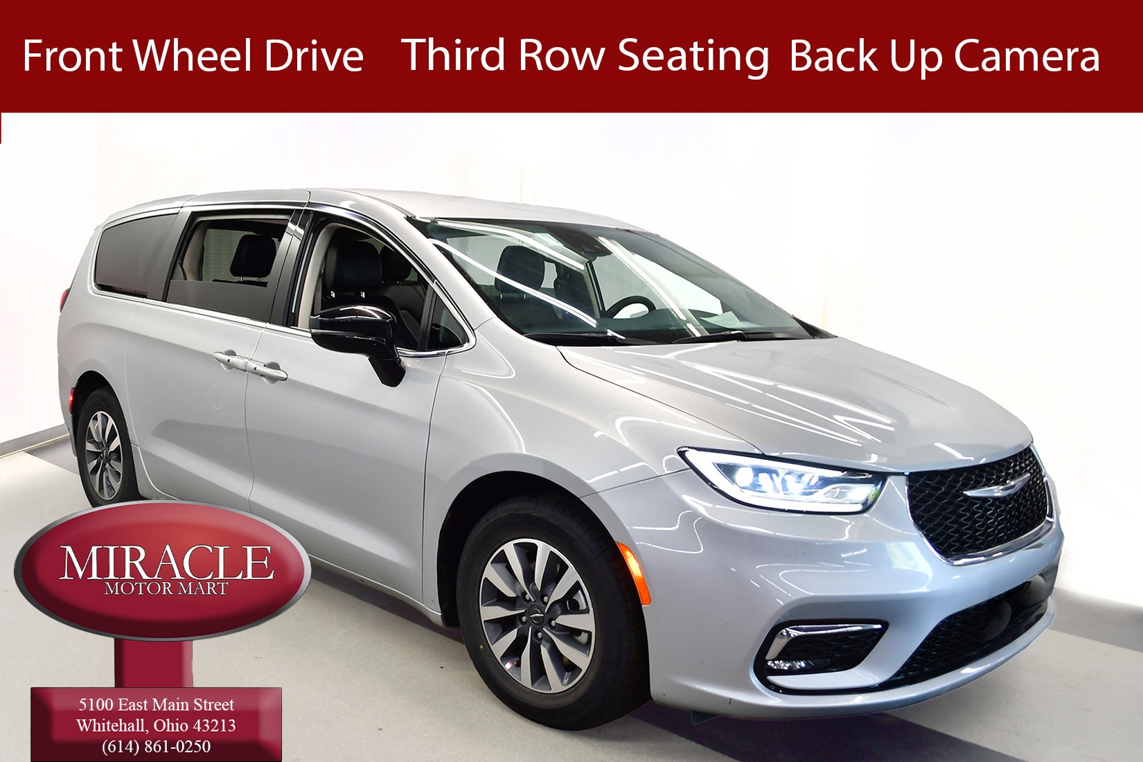 2024 Chrysler Pacifica Hybrid Select PHEV's photo