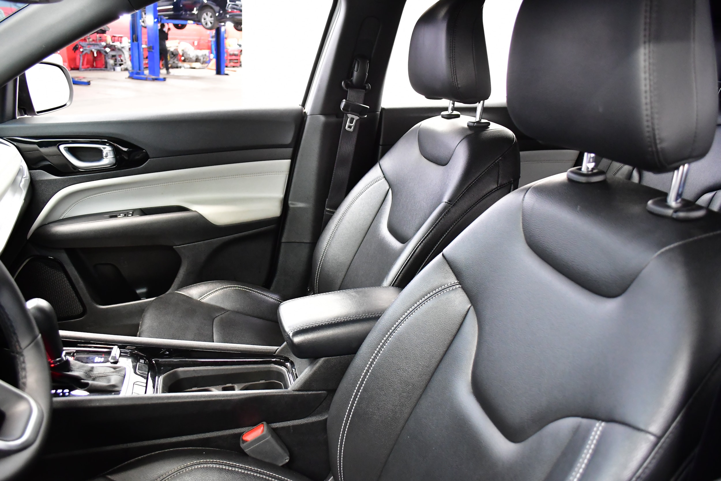 2025 Jeep Compass Limited - Photo 10