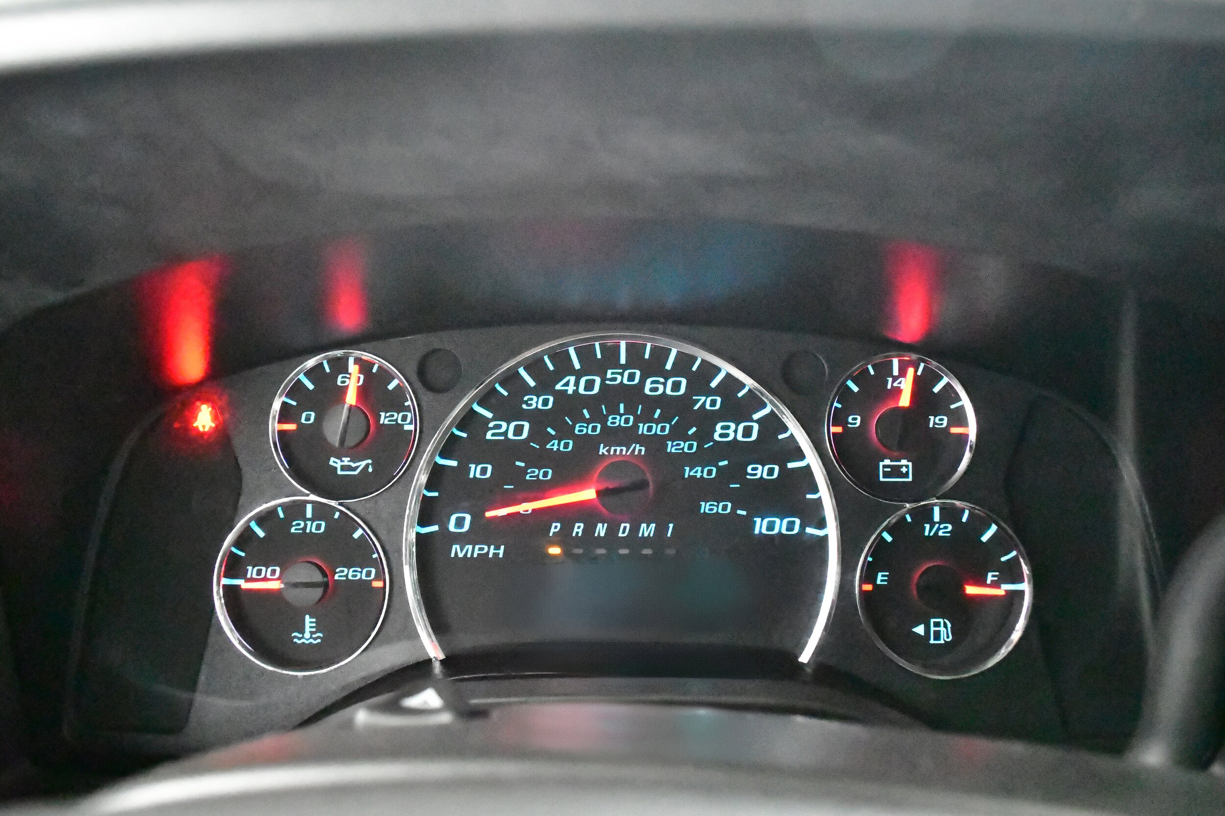2024 Chevrolet Express Passenger LT - Photo 21