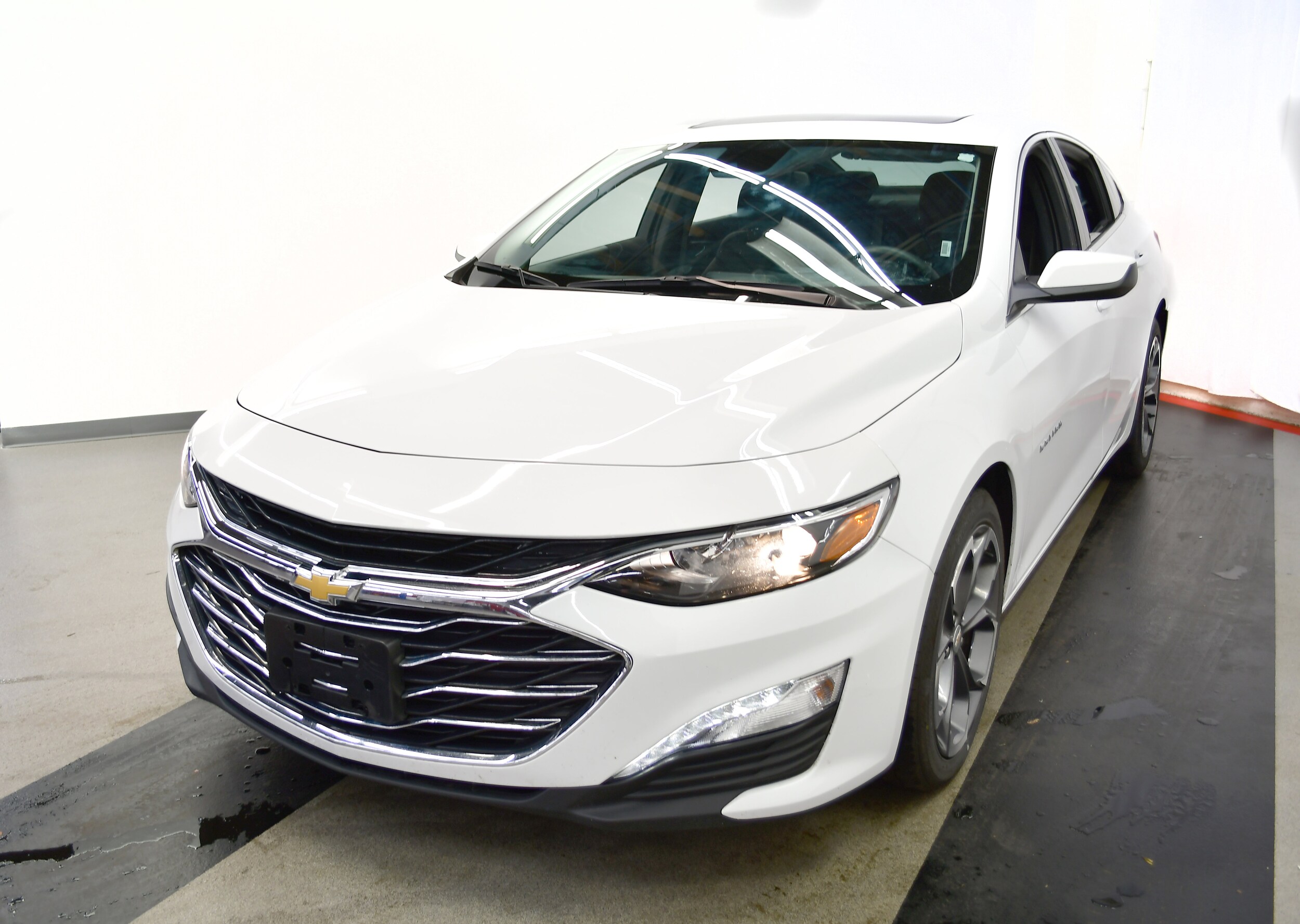 2024 Chevrolet Malibu 1LT photo 4