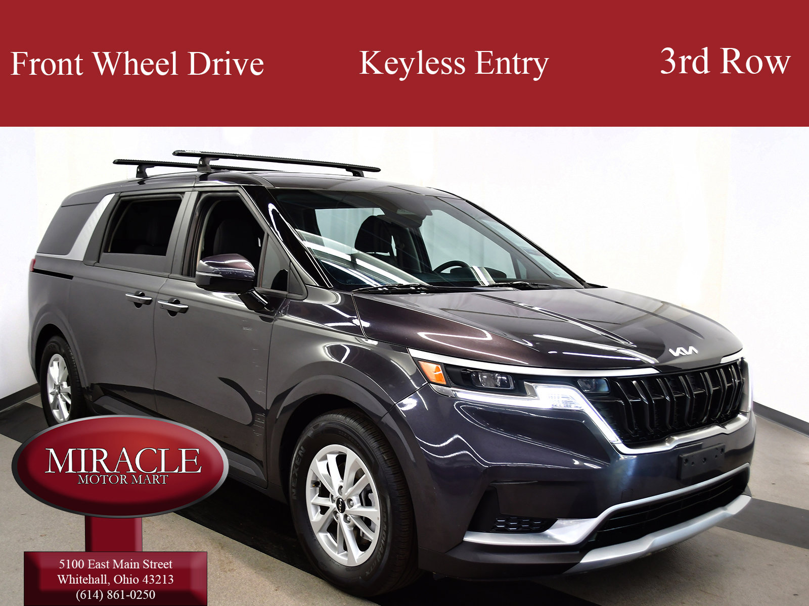 2024 Kia Carnival LX's photo