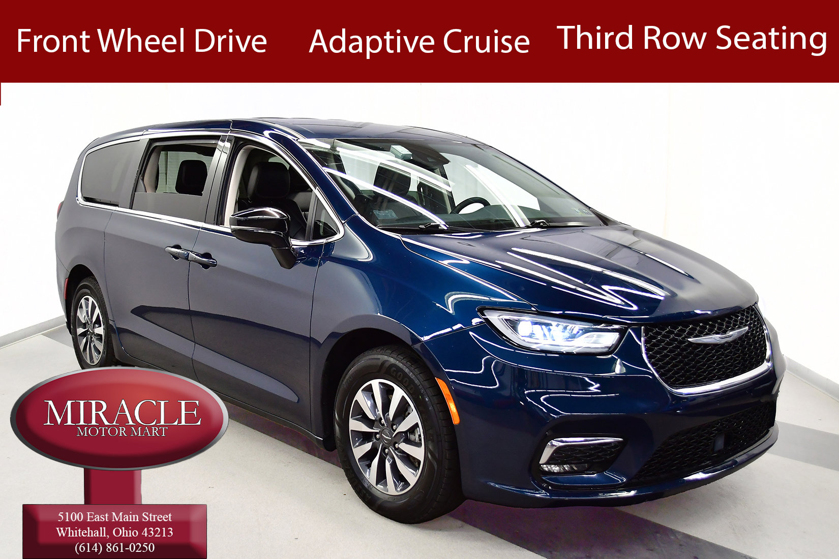 2024 Chrysler Pacifica Hybrid Select PHEV's photo