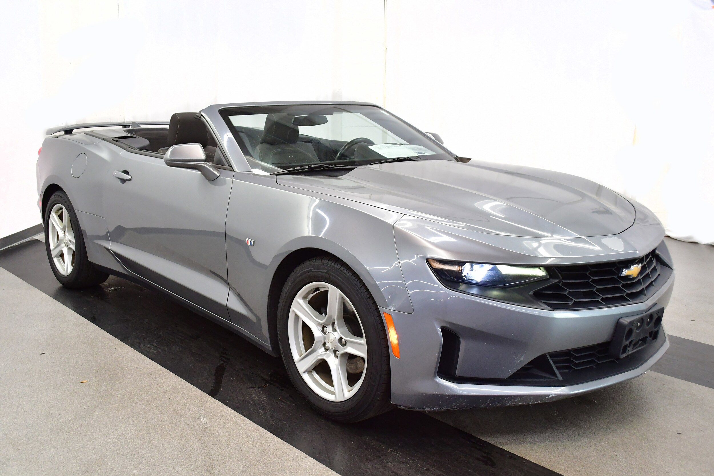 2020 Chevrolet Camaro 1LT photo 3