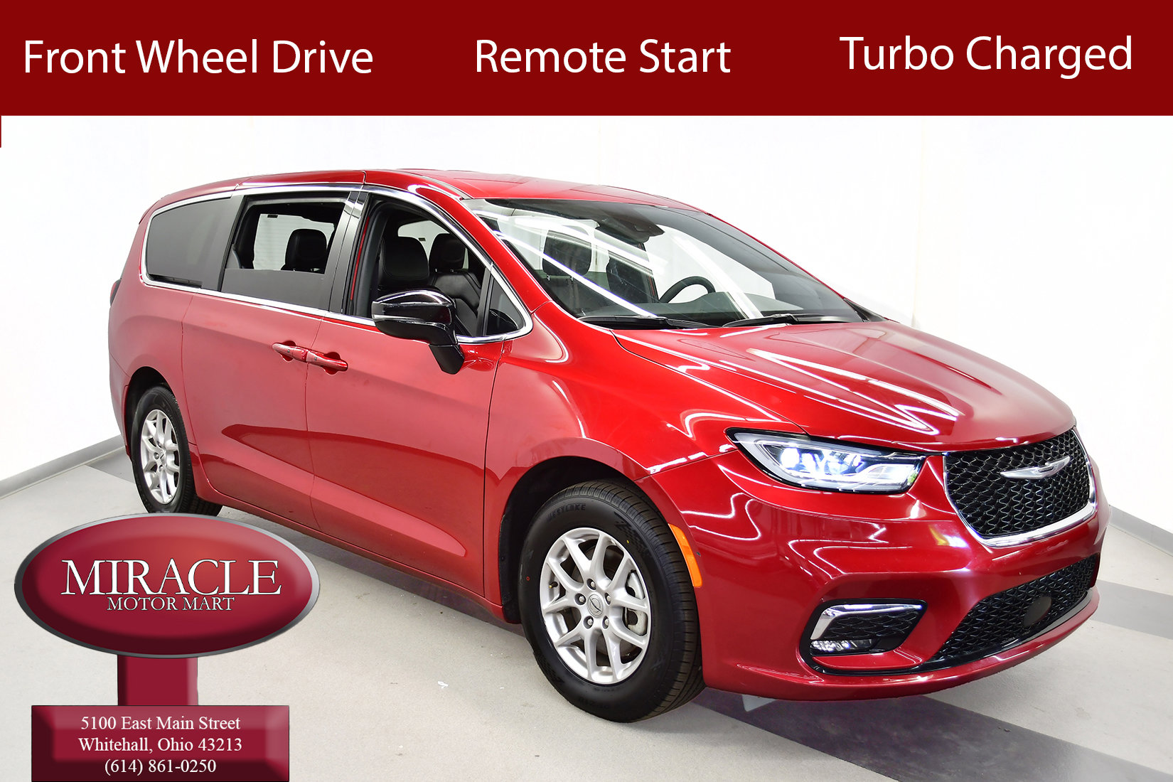2025 Chrysler Pacifica Select's photo