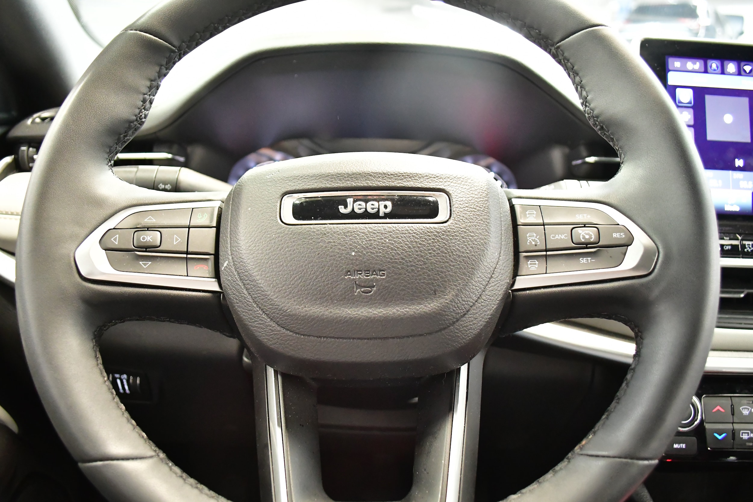2025 Jeep Compass Limited - Photo 19