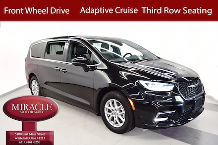 2025 Chrysler Pacifica Select Van