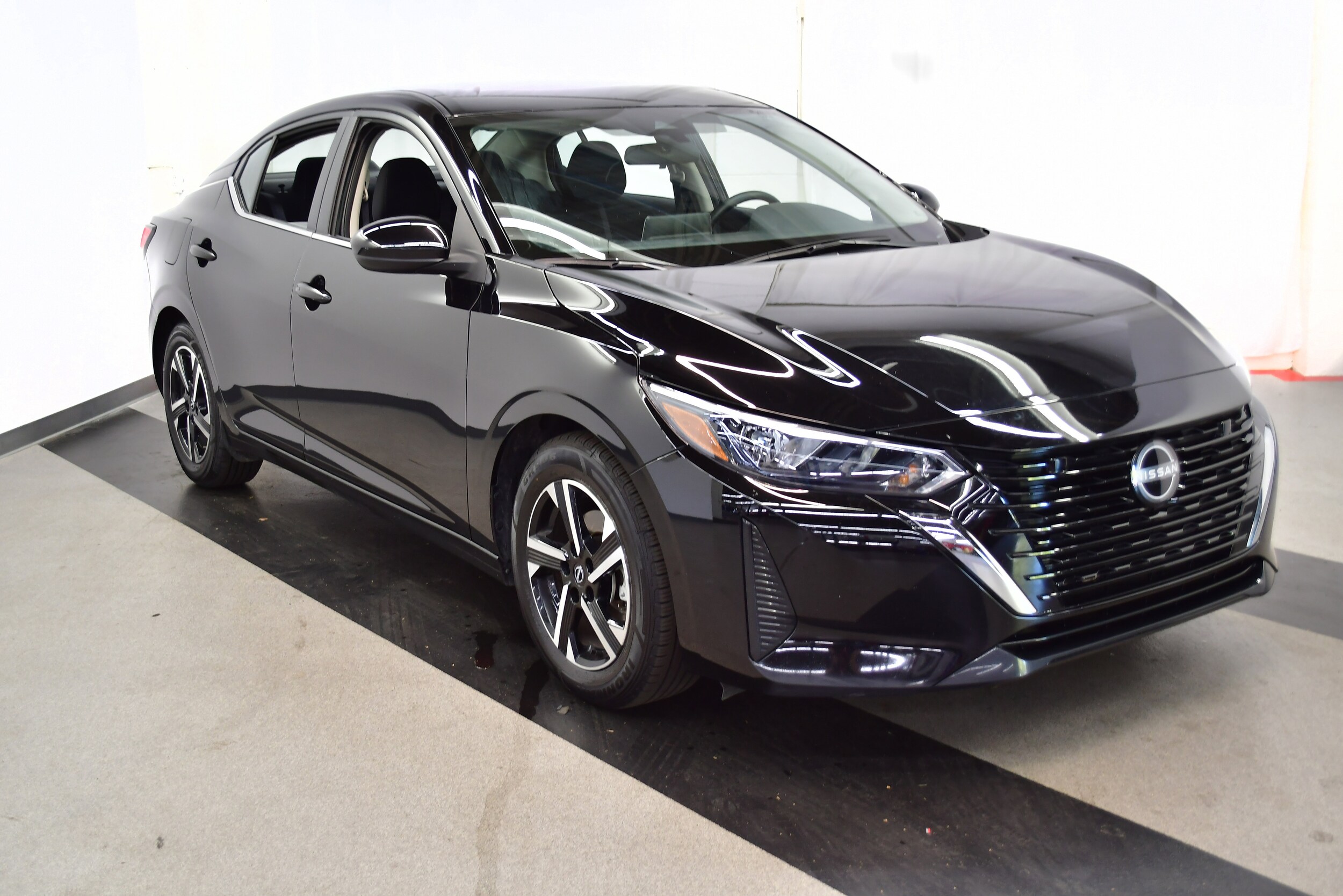 2024 Nissan Sentra SV photo 2