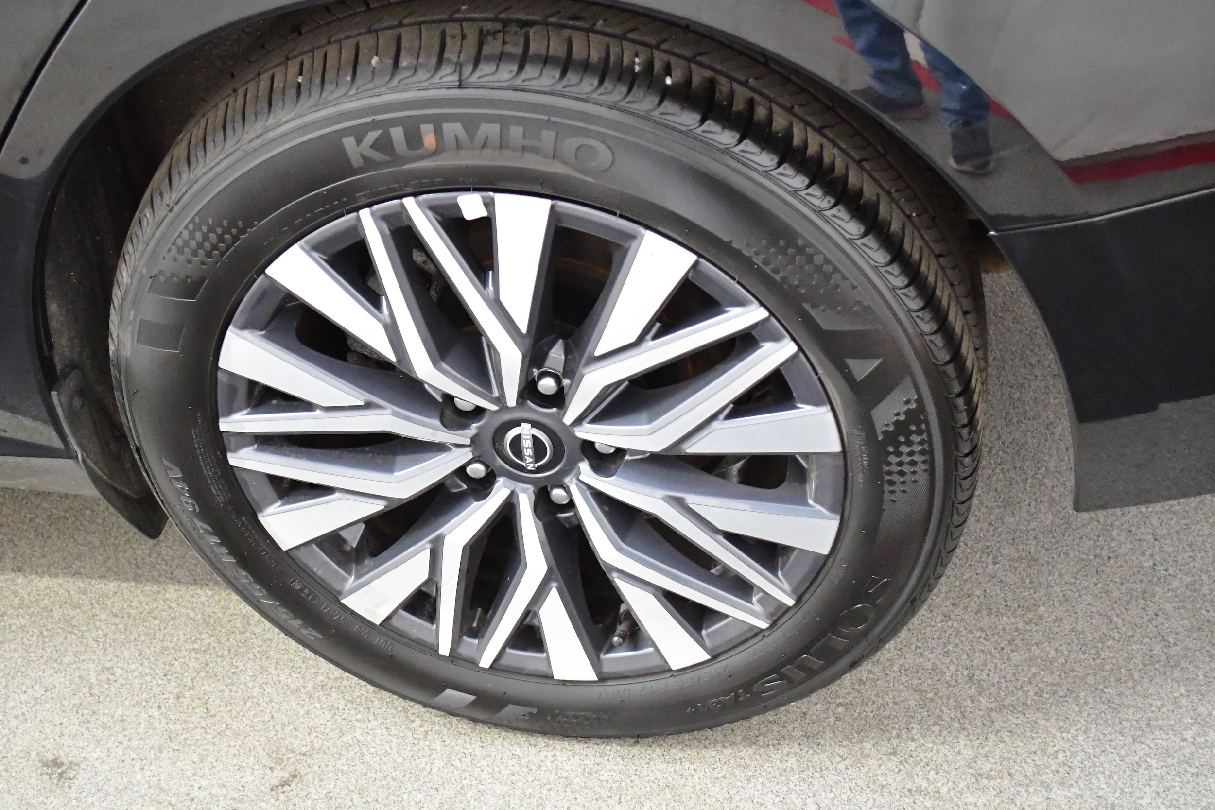 2025 Nissan Altima SV - Photo 35