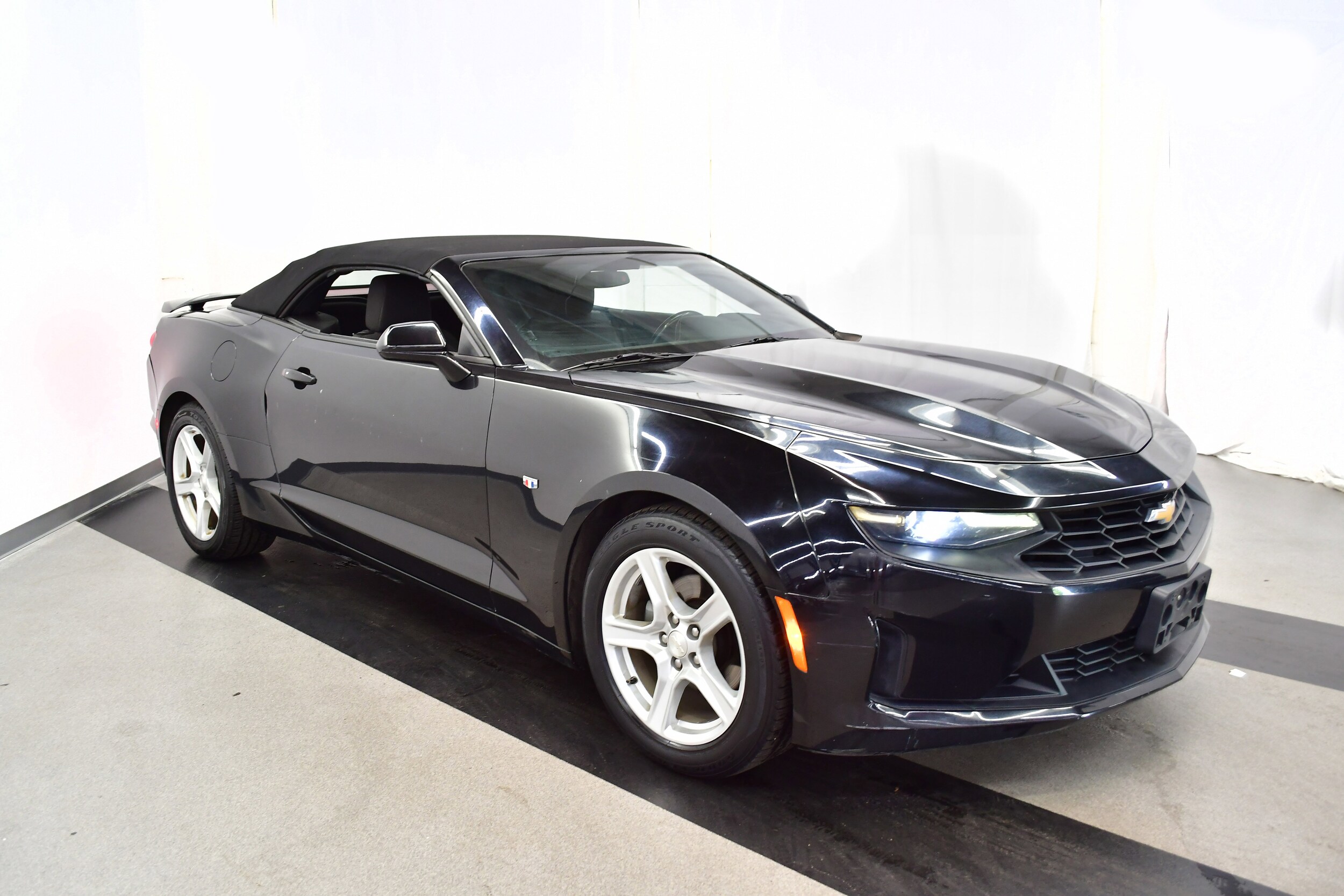 2020 Chevrolet Camaro 1LT photo 2