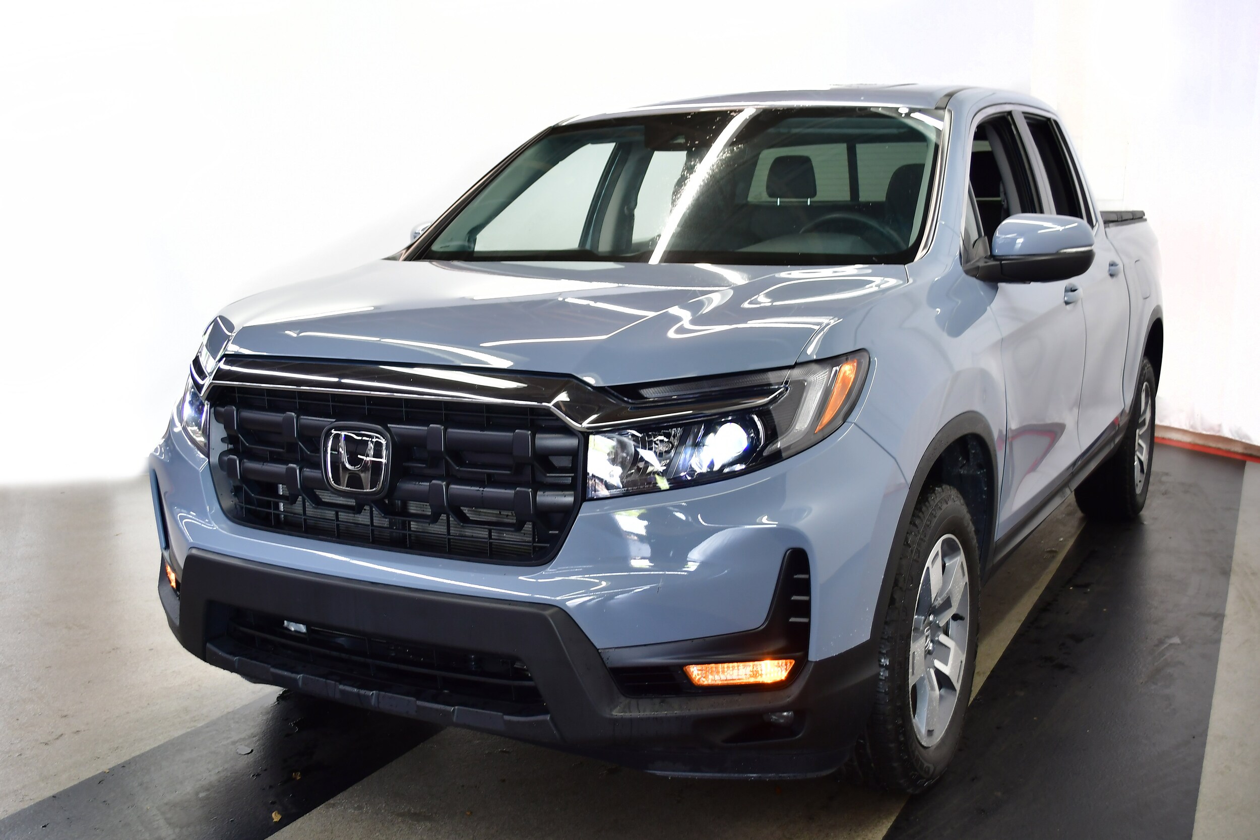 2024 Honda Ridgeline RTL photo 4