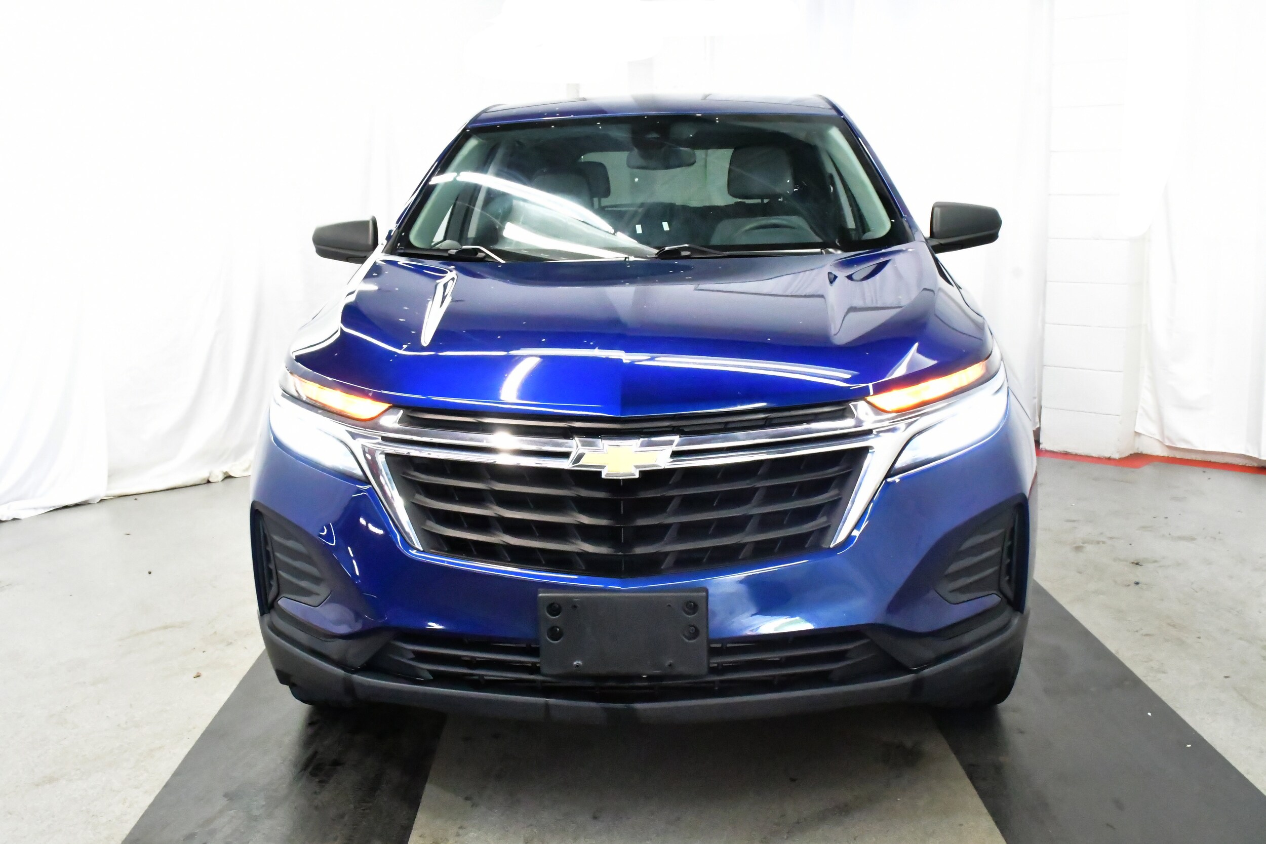 2022 Chevrolet Equinox LS photo 4