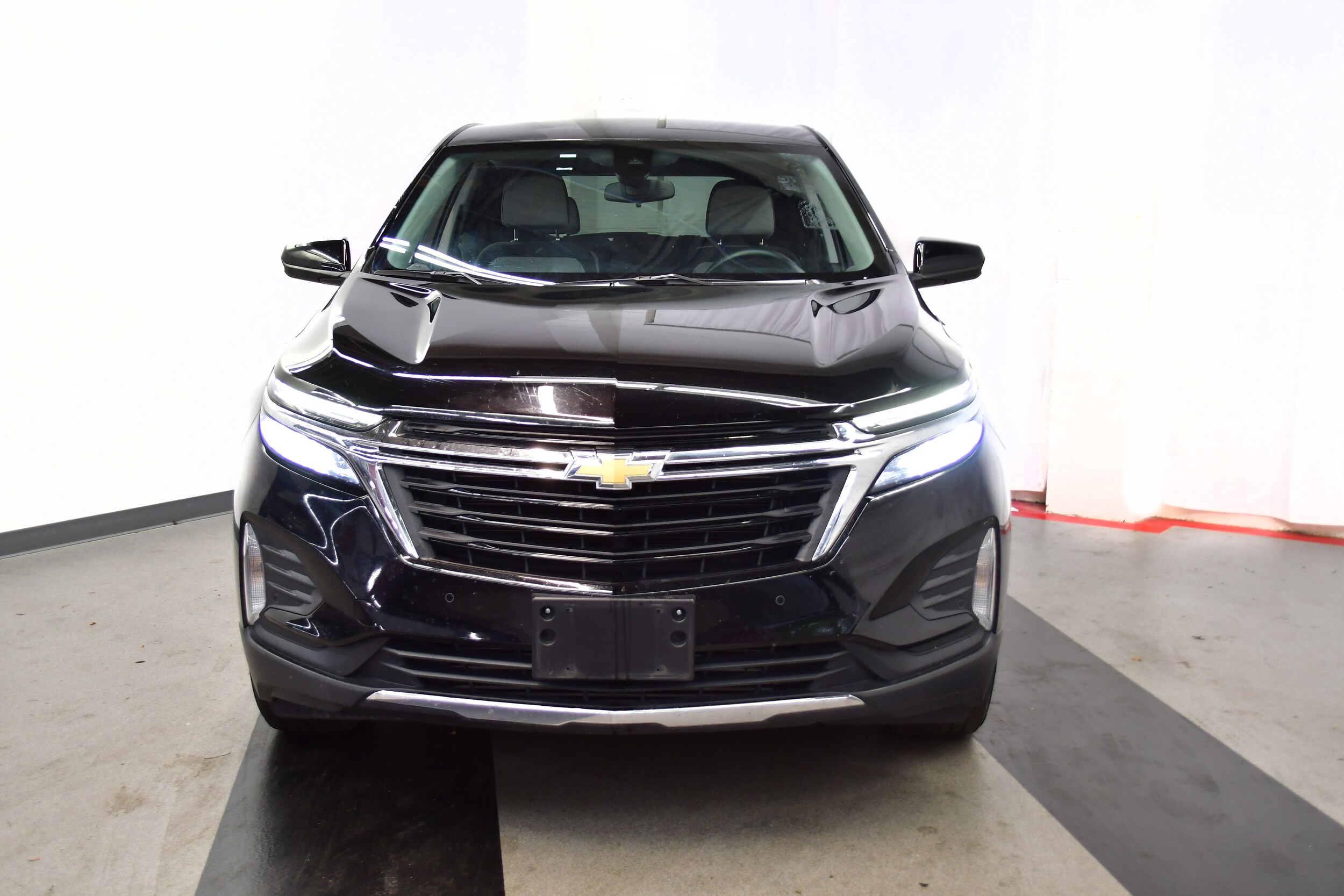 2024 Chevrolet Equinox LT photo 3