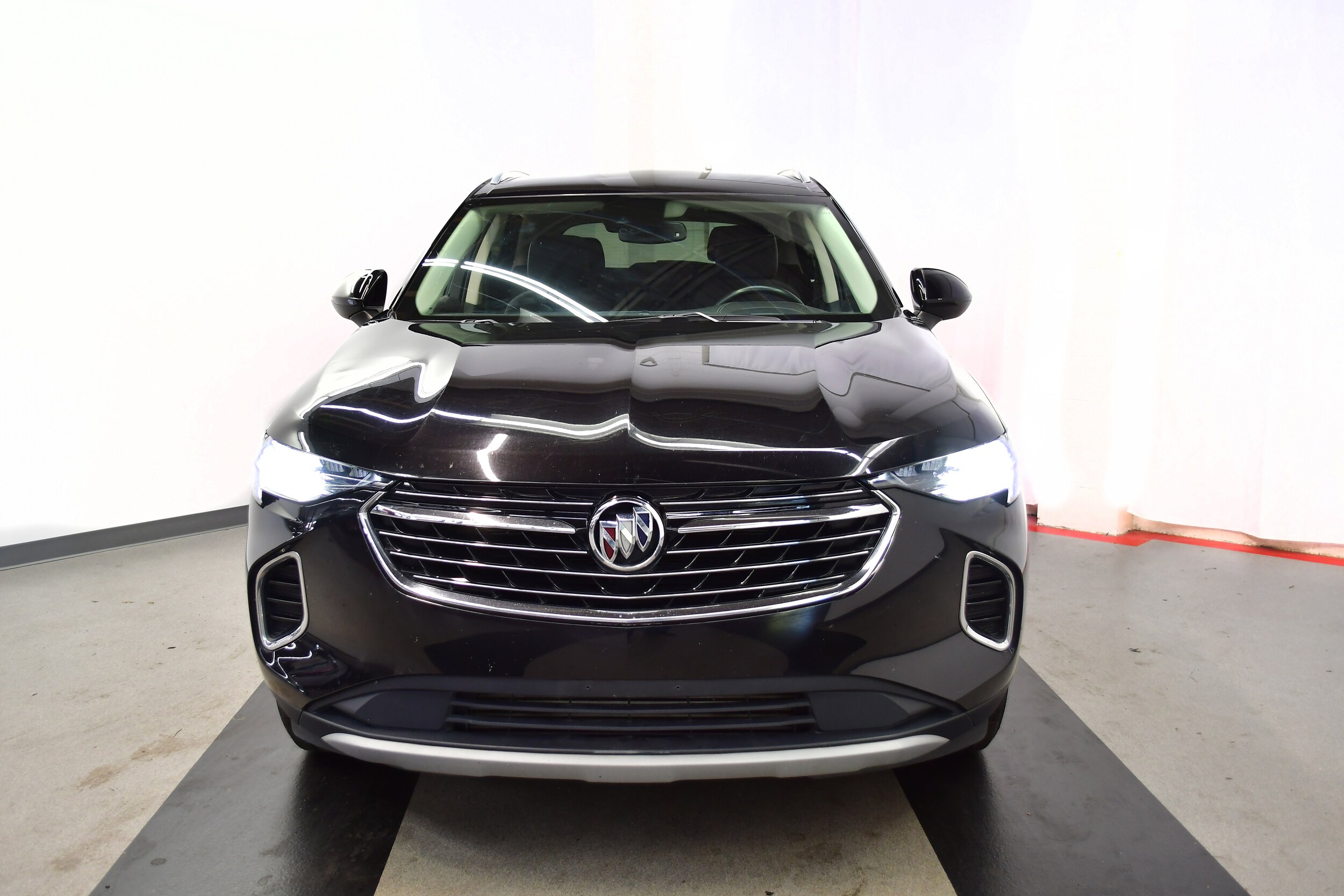 2023 Buick Envision Preferred photo 2