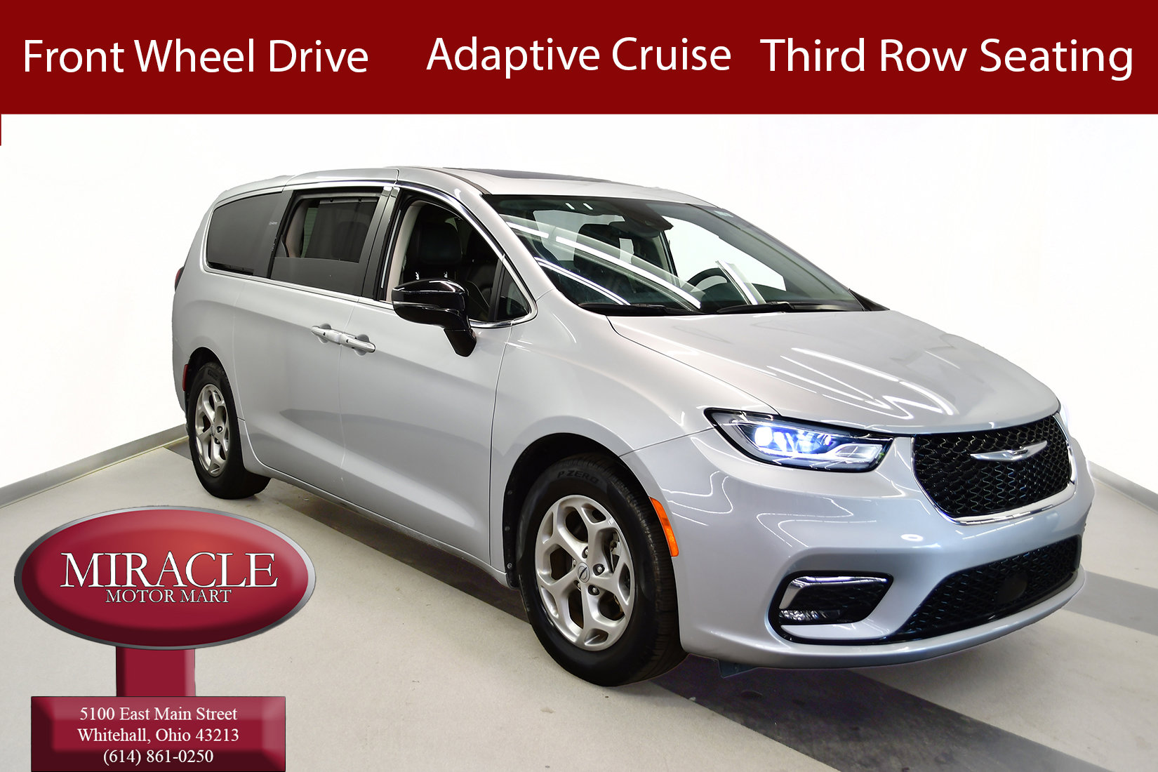 2024 Chrysler Pacifica Touring L's photo