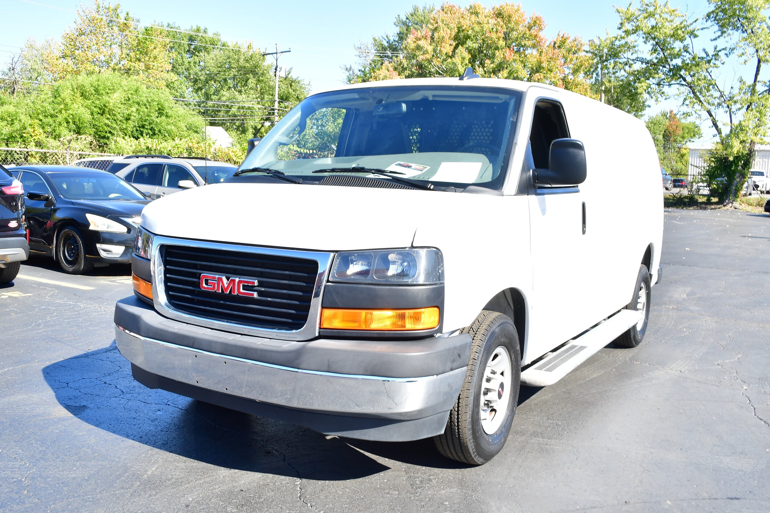2024 Gmc Savana 2500 Cargo photo 3