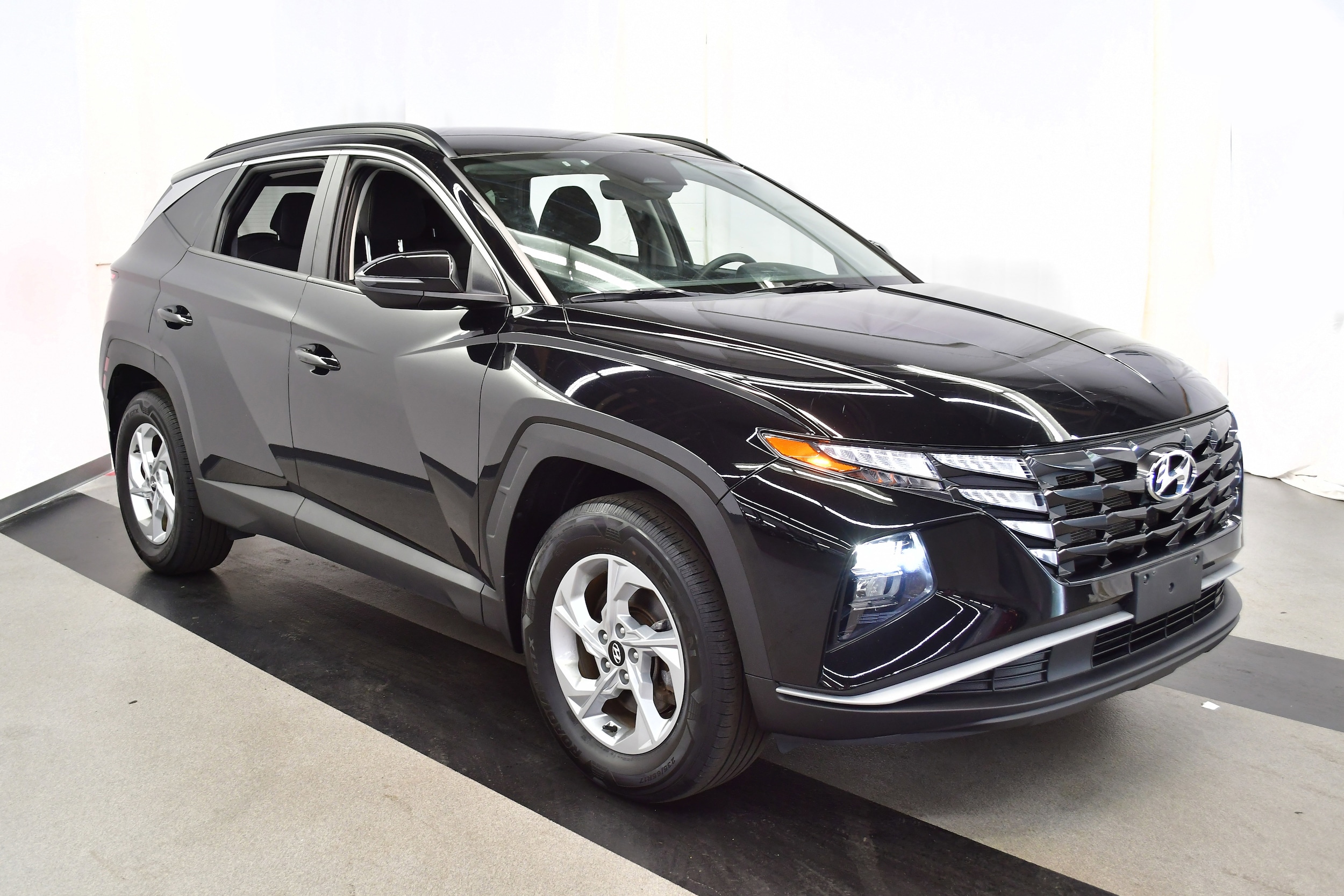 2022 Hyundai Tucson SEL photo 2