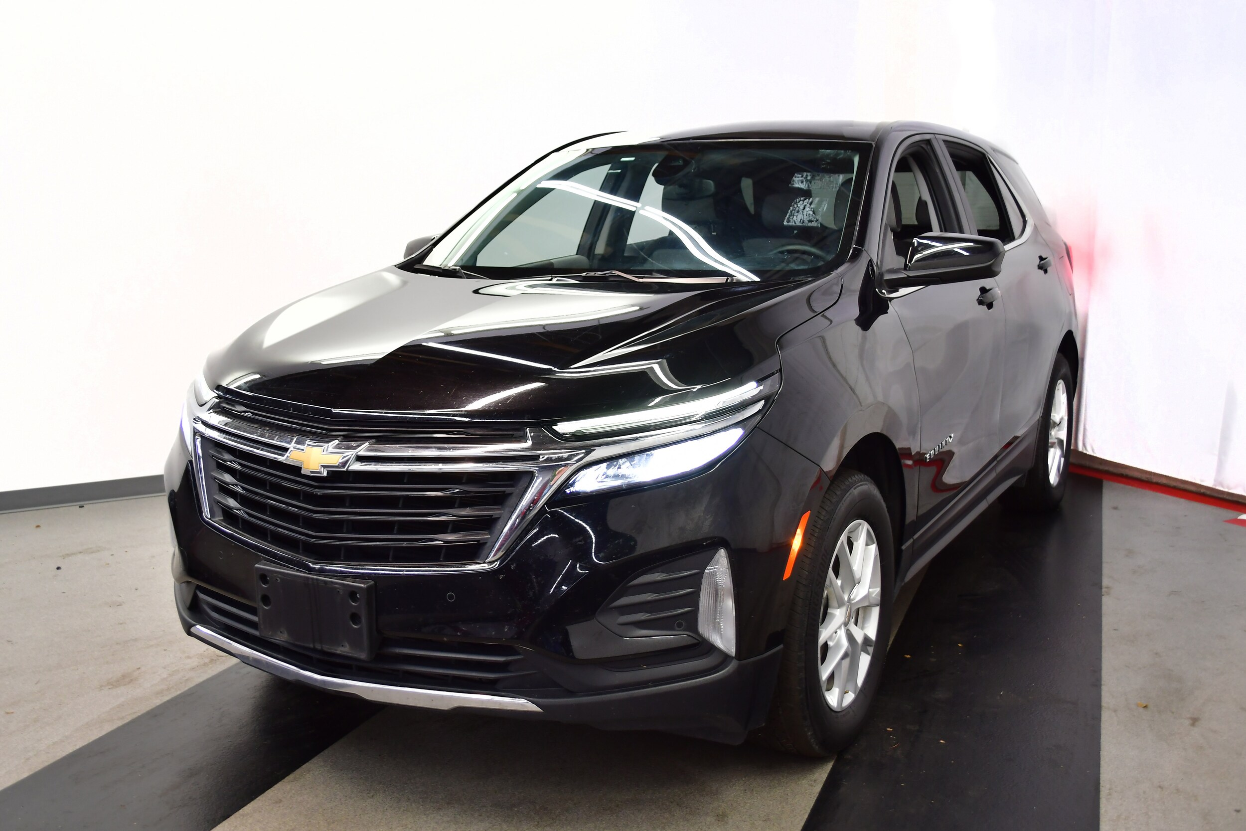2024 Chevrolet Equinox LT photo 4