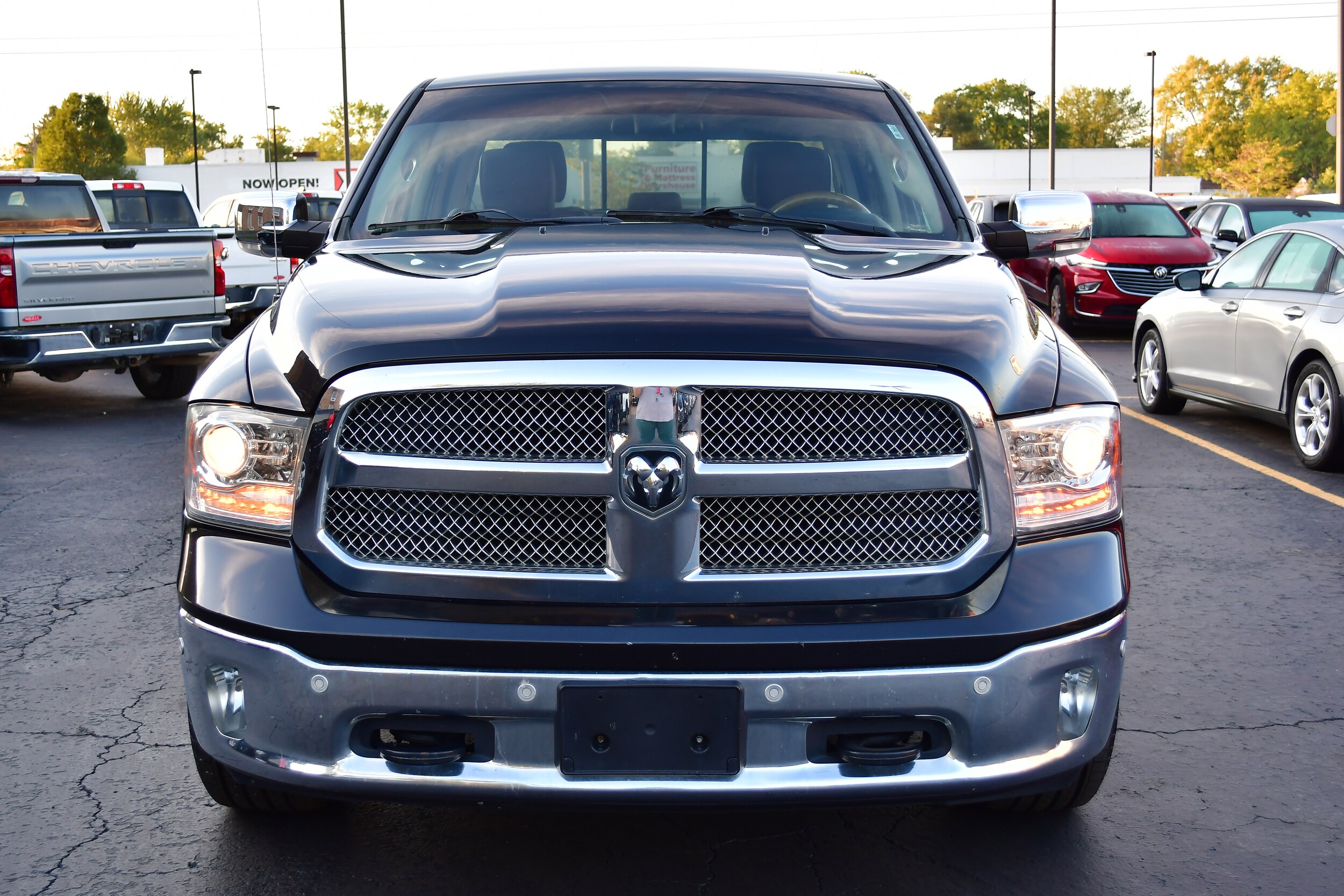 2016 Ram 1500 Longhorn photo 3