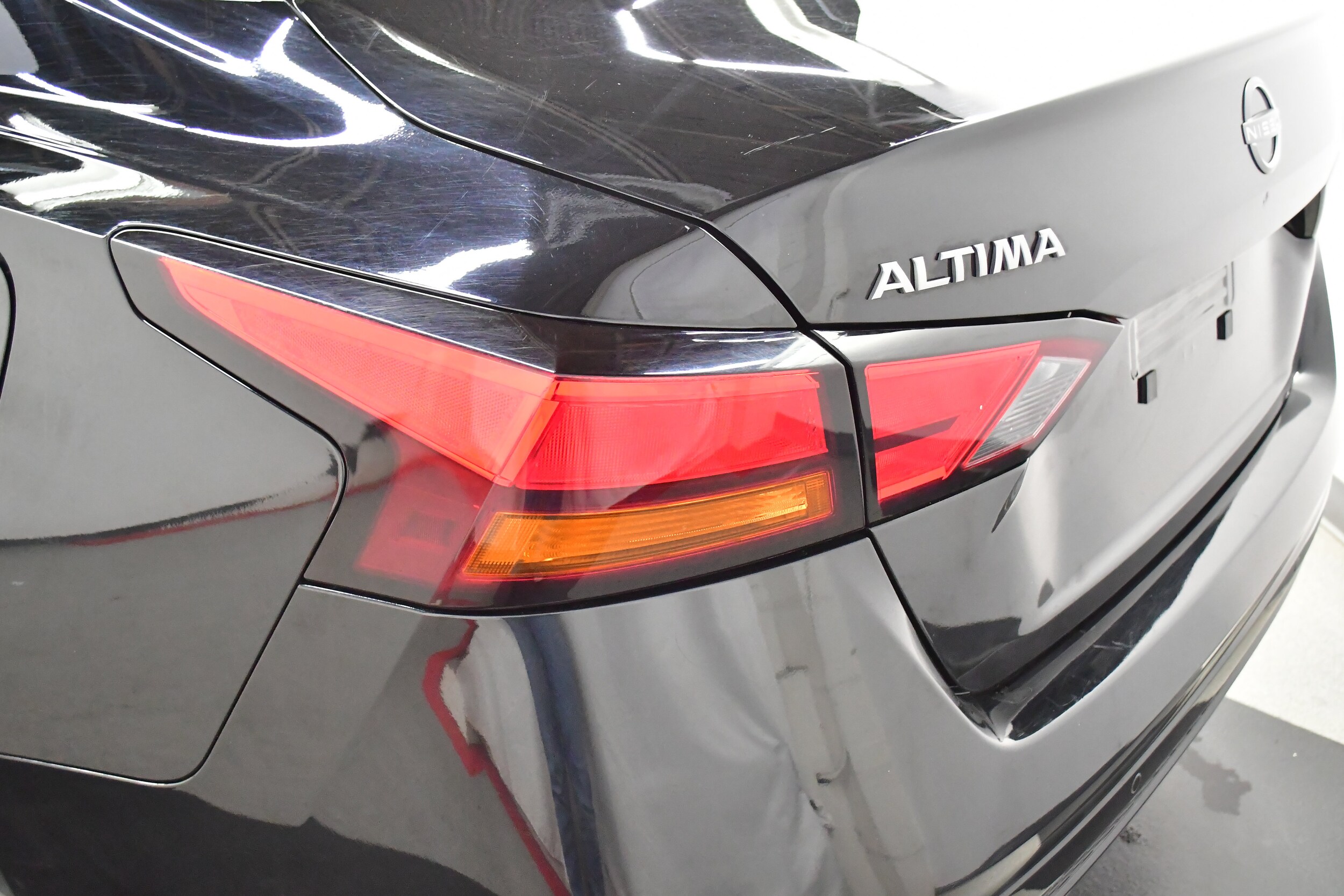 2025 Nissan Altima SV - Photo 30