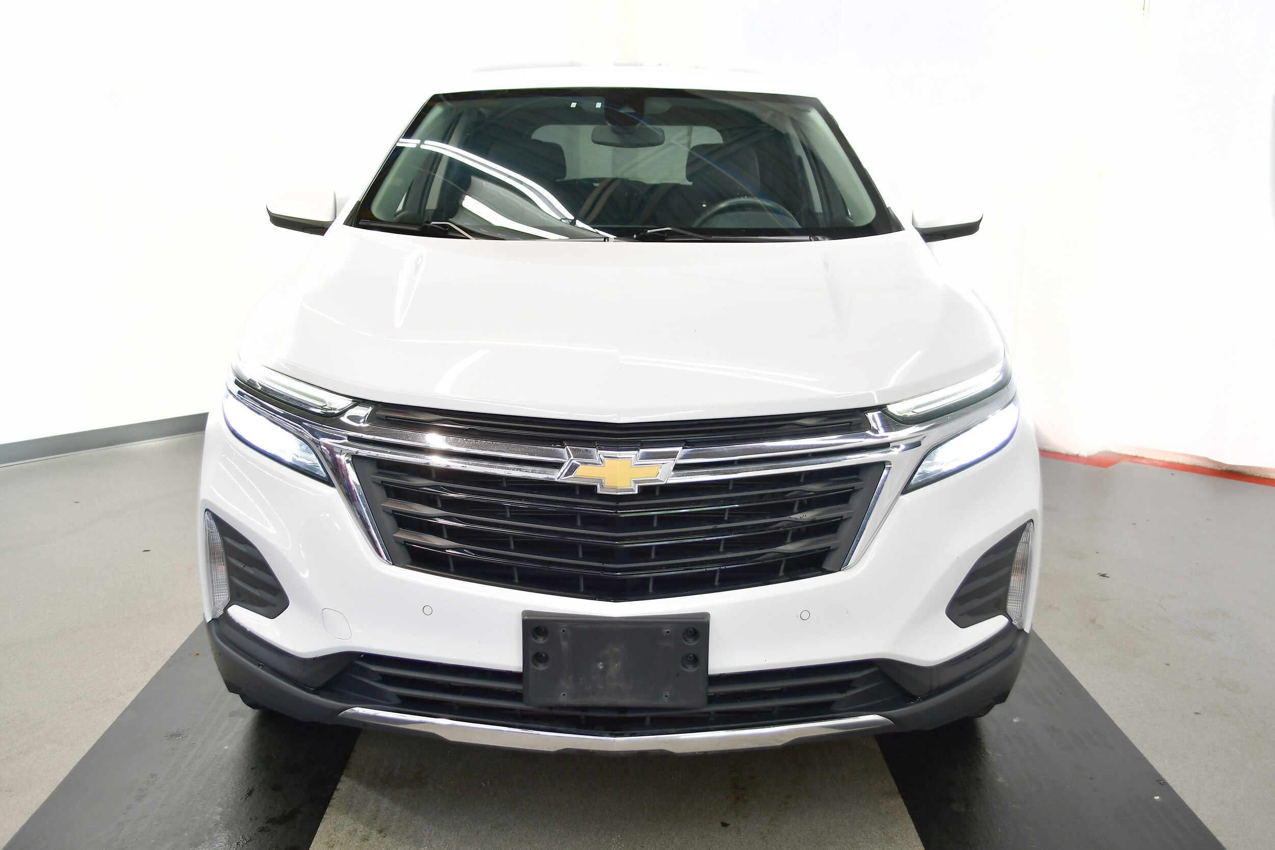 2022 Chevrolet Equinox LT photo 3