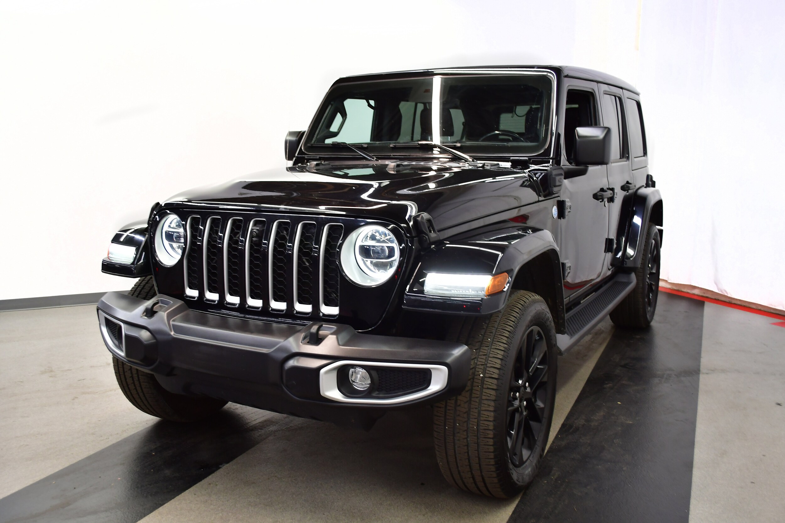 2021 Jeep Wrangler 4xe Unlimited Sahara photo 4