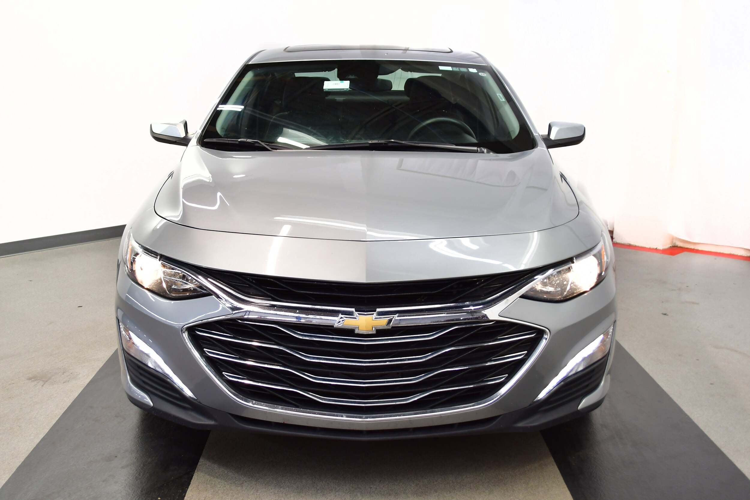 2024 Chevrolet Malibu 1LT photo 3