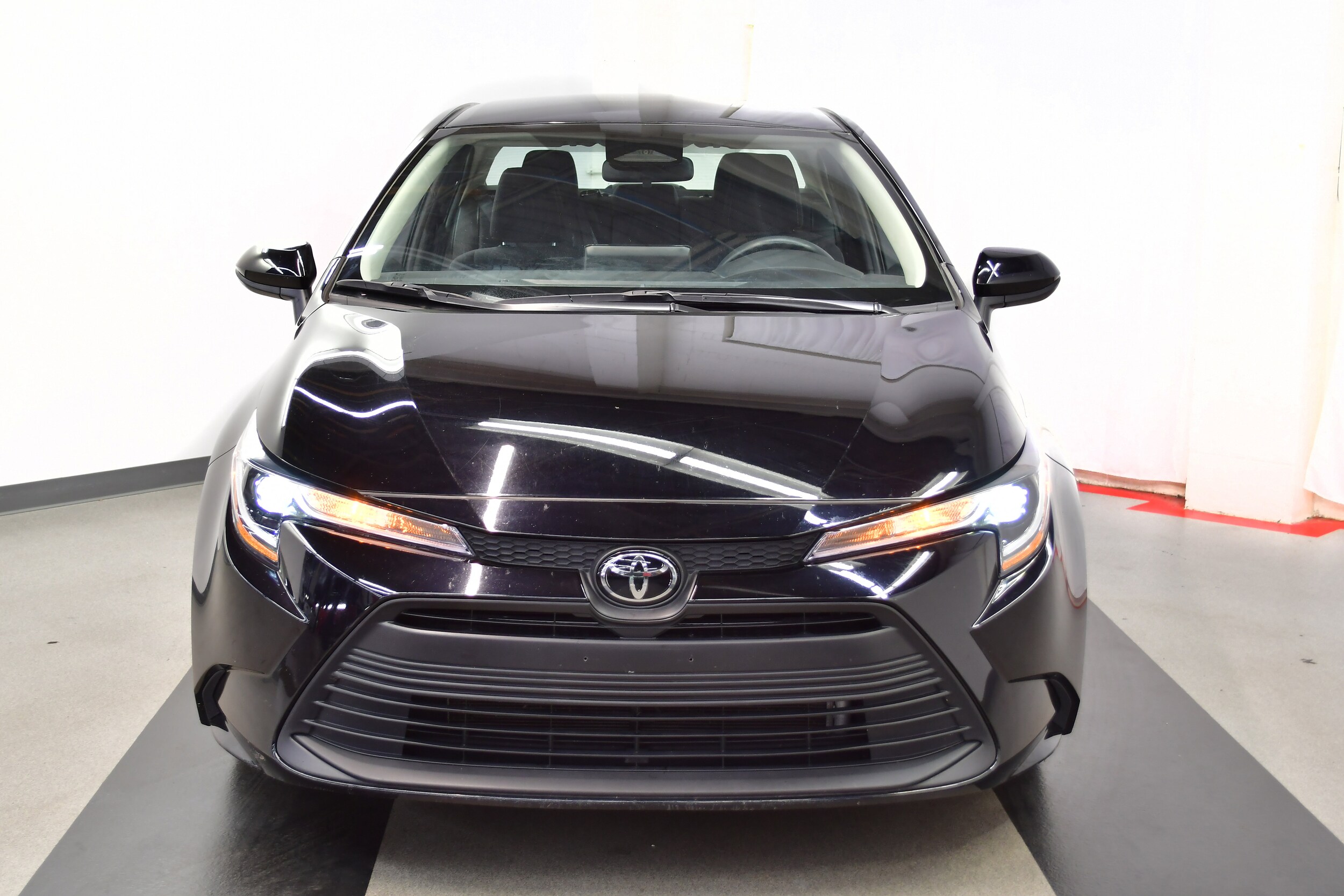 2024 Toyota Corolla LE photo 3