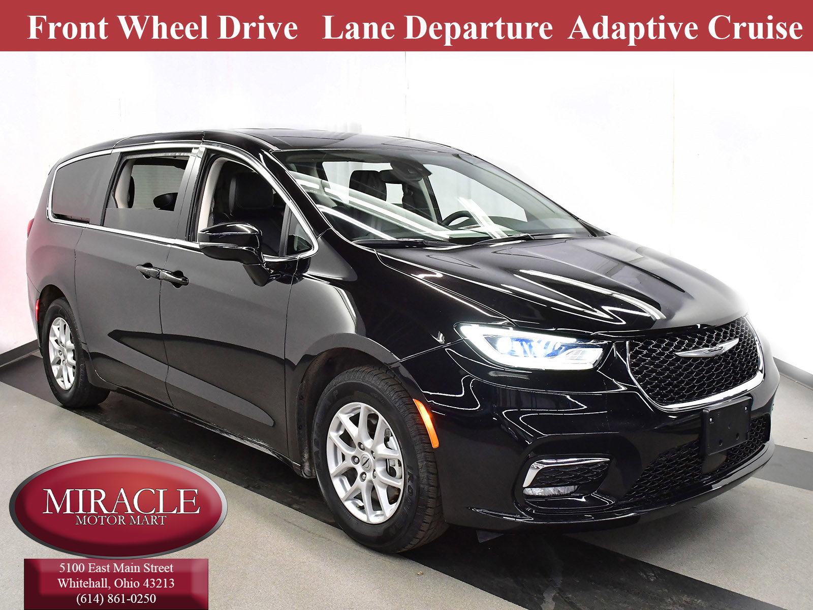 2024 Chrysler Pacifica Touring L's photo