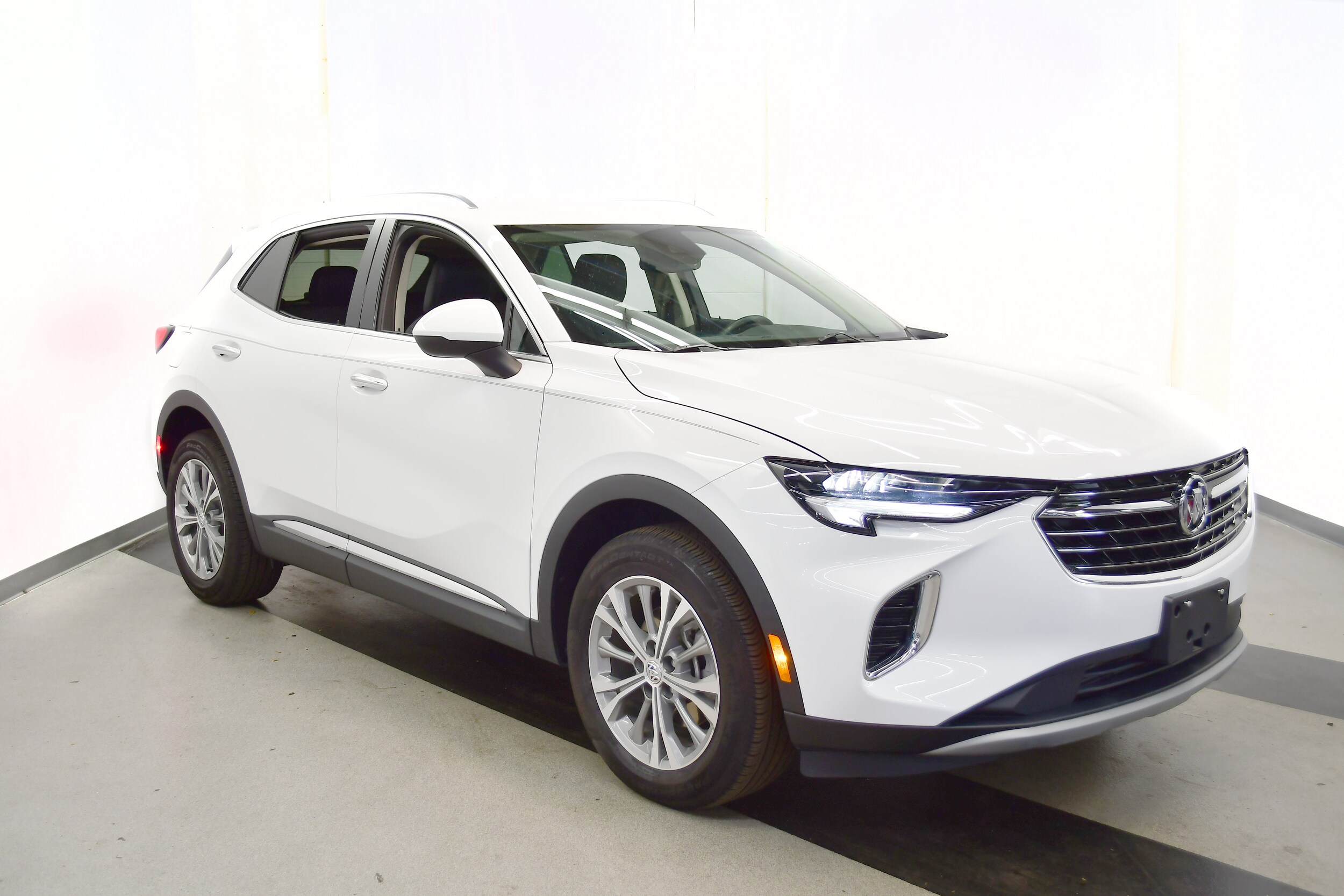 2023 Buick Envision Preferred photo 2