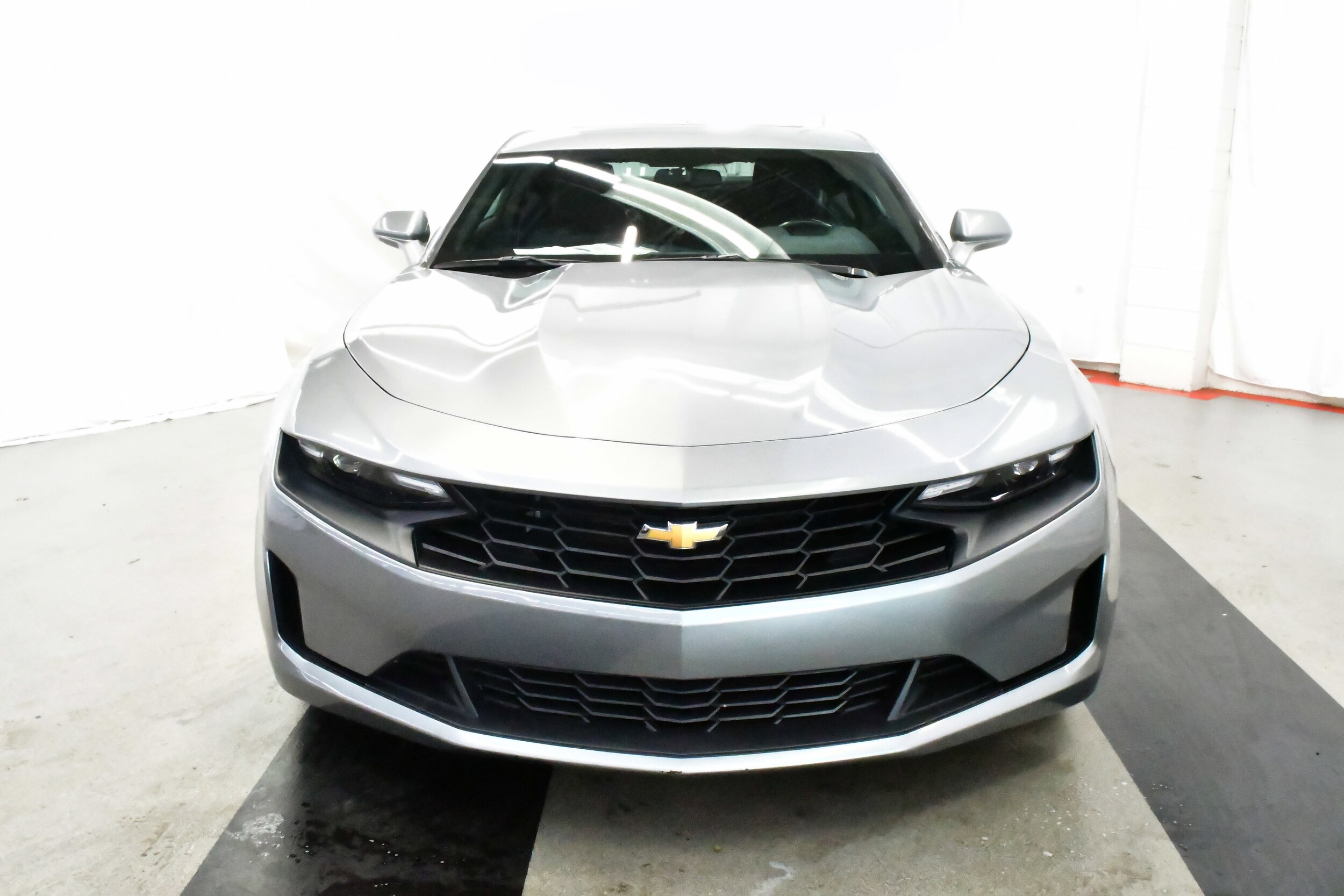 2023 Chevrolet Camaro 1LT photo 3