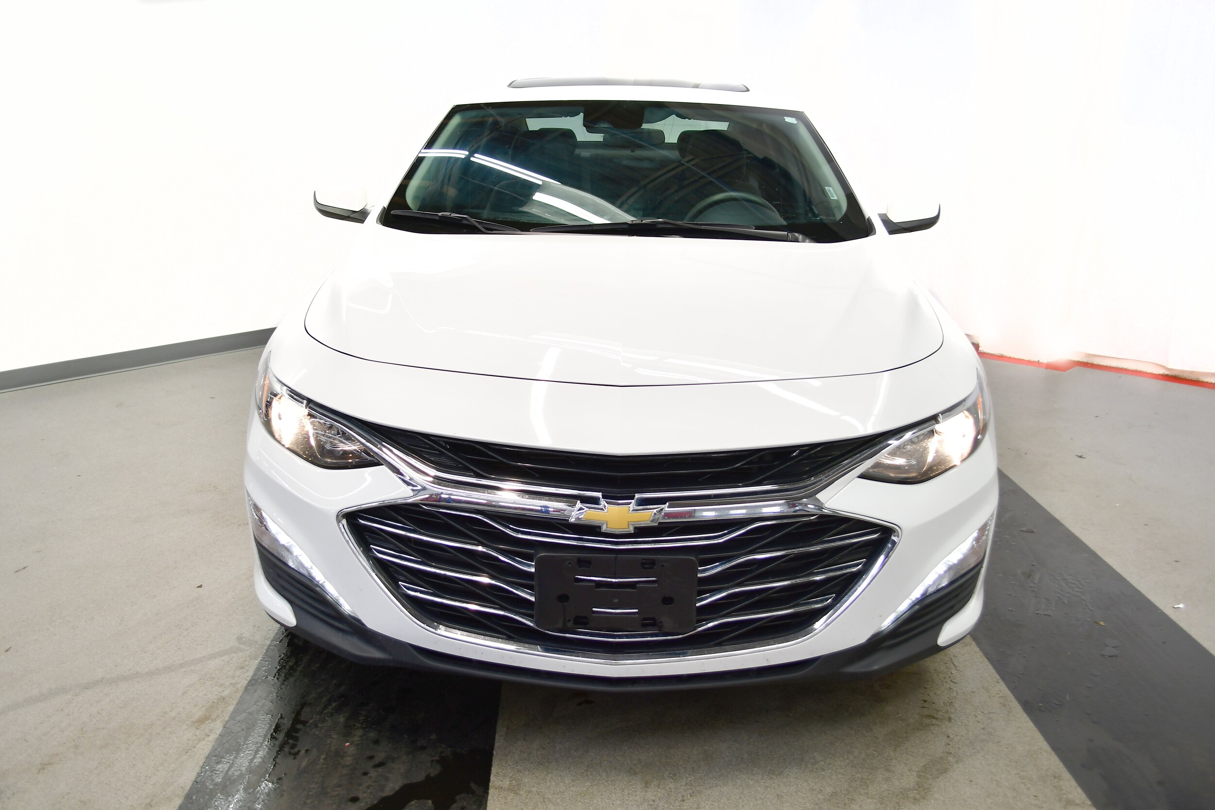2024 Chevrolet Malibu 1LT photo 3