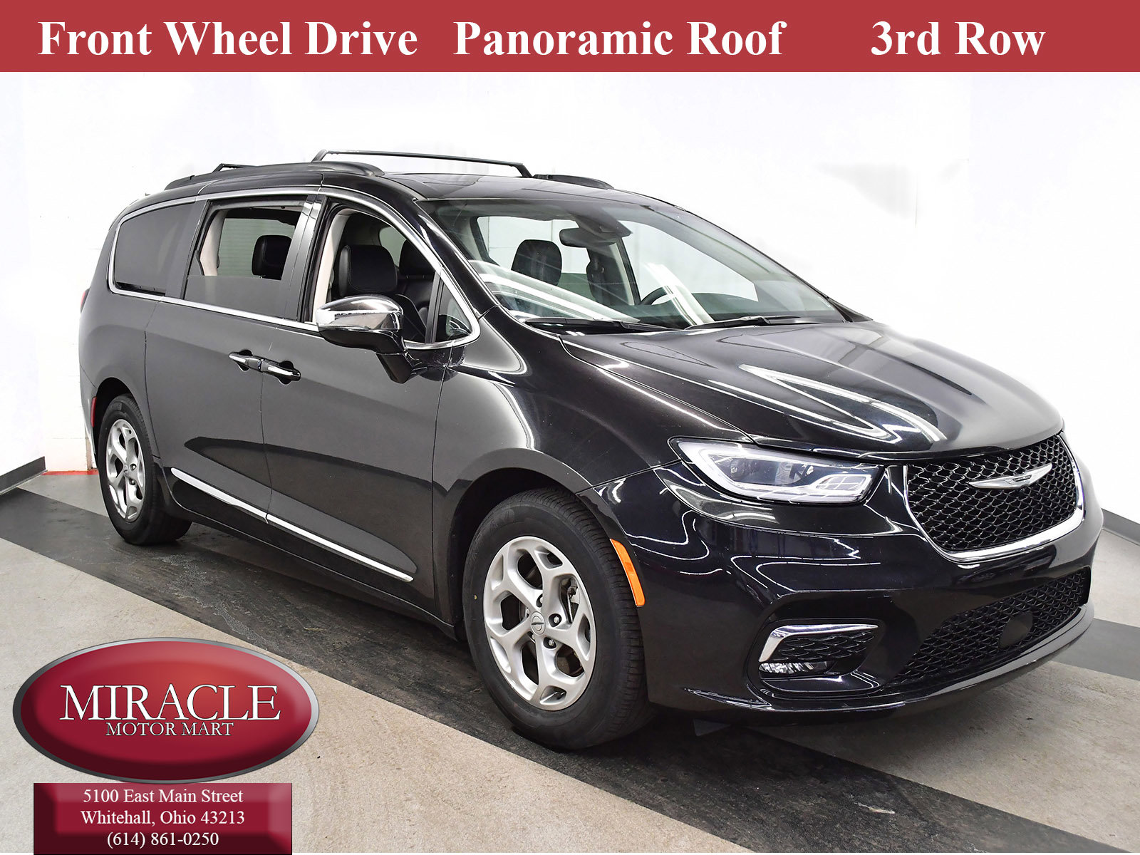 2023 Chrysler Pacifica Limited's photo