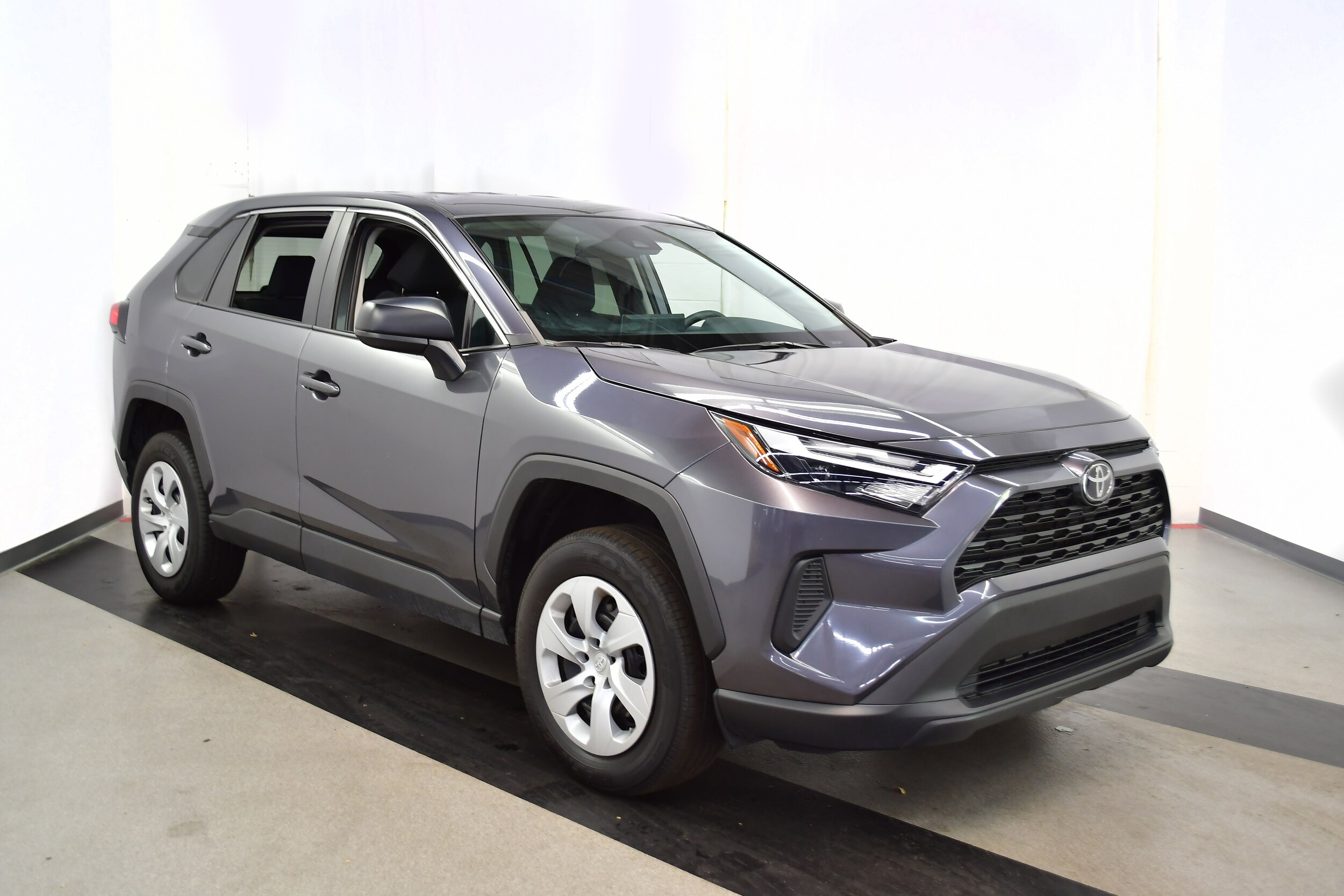 2024 Toyota RAV4 LE photo 2