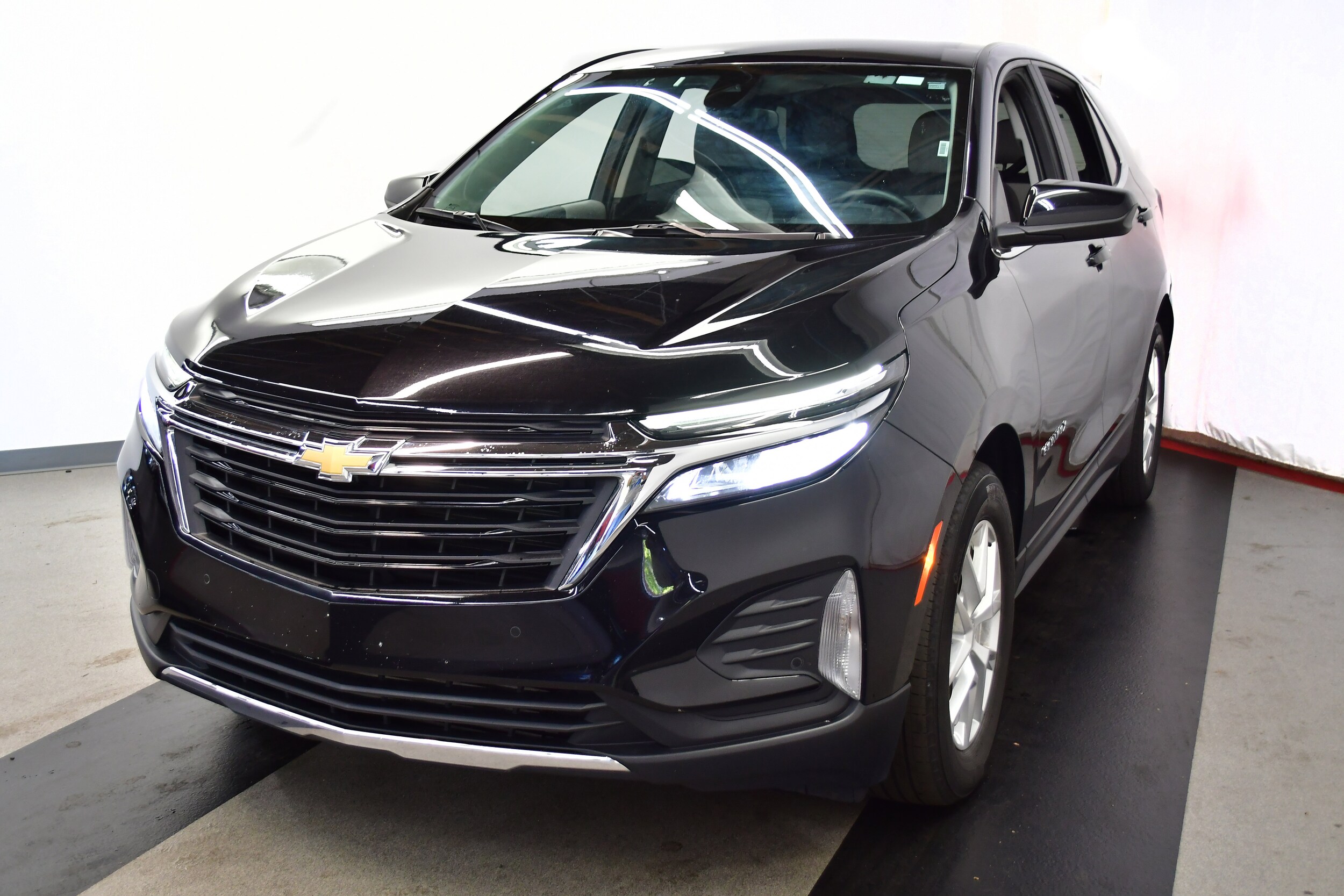 2024 Chevrolet Equinox photo 4