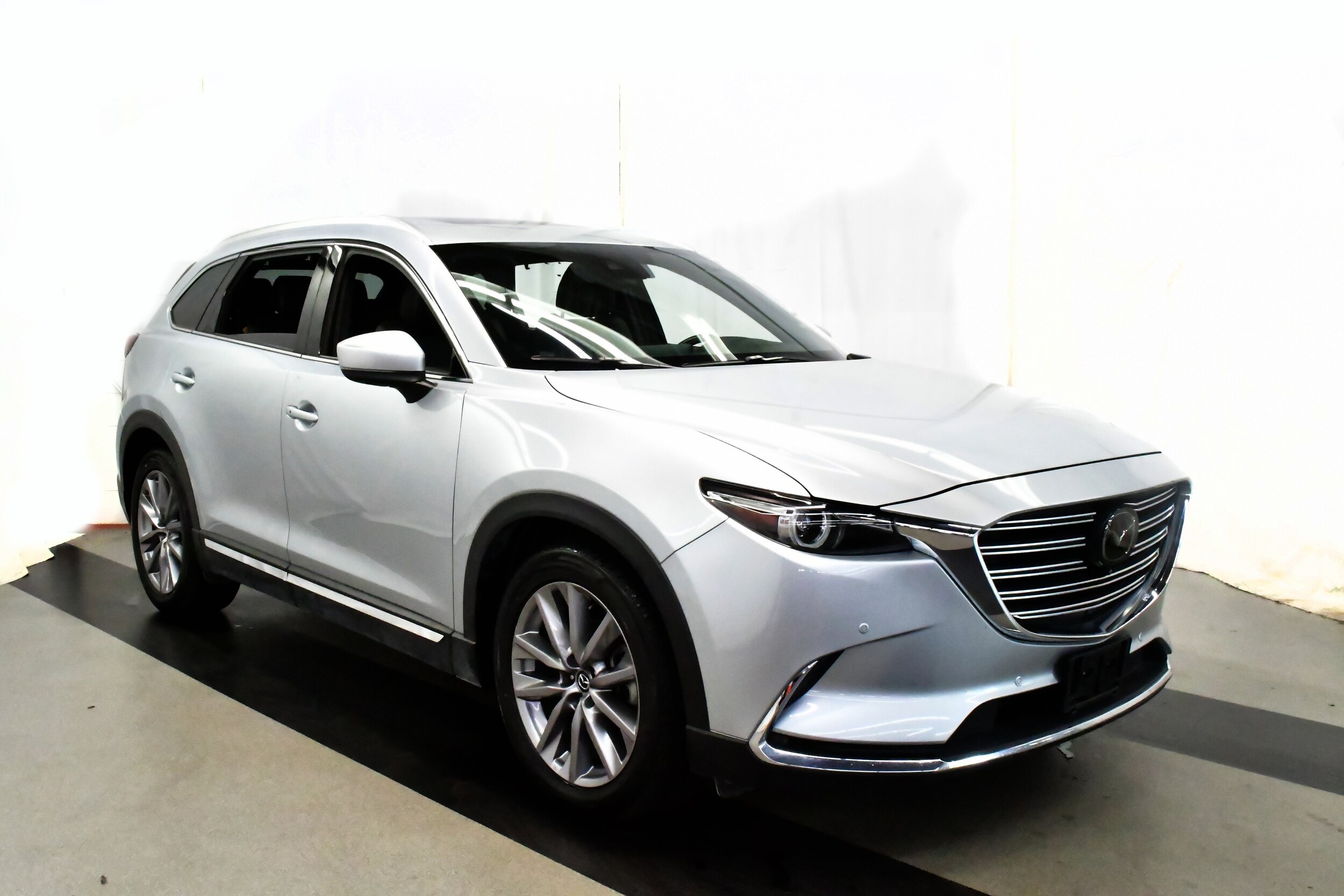 2023 Mazda CX-9 Grand Touring photo 2