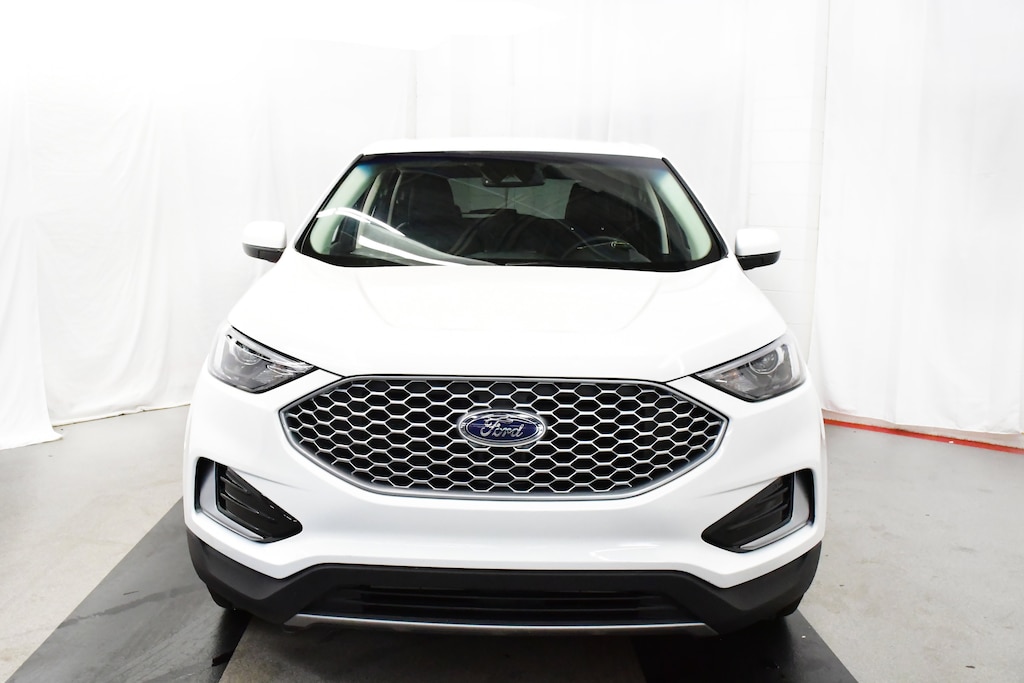 Used 2024 Ford Edge SEL - AWD Leather Blindspot Monitor Lane Departure SEL AWD