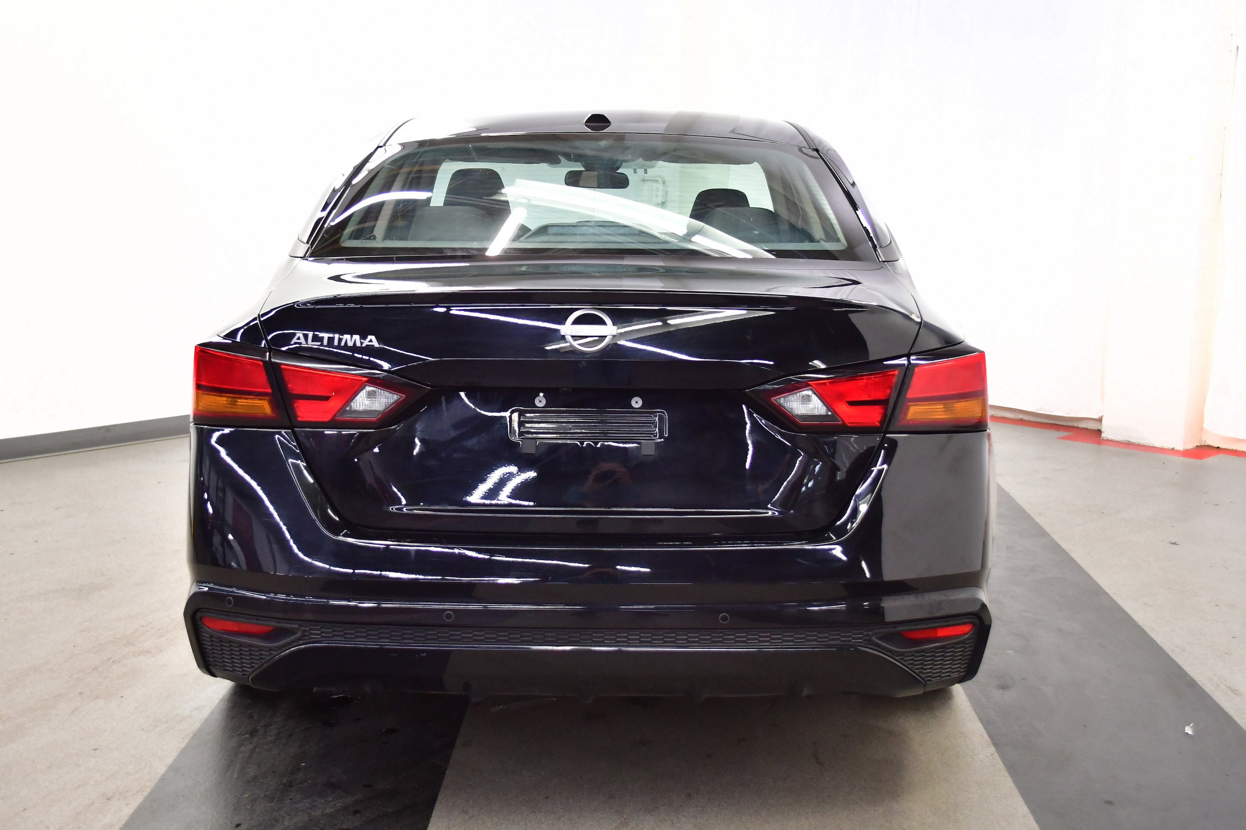 2025 Nissan Altima SV - Photo 6